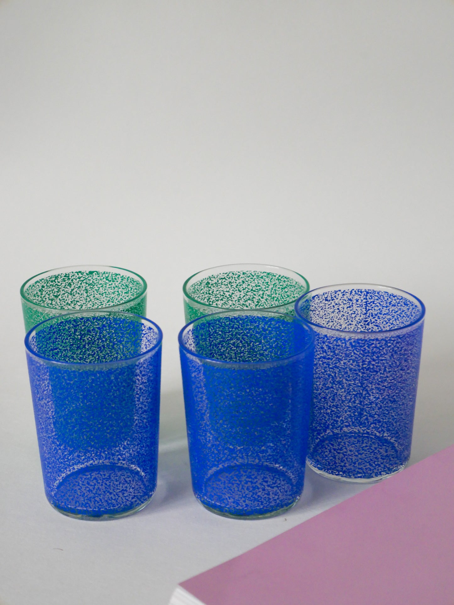 Ensemble de 5 verres à eau vert et bleus, 1970