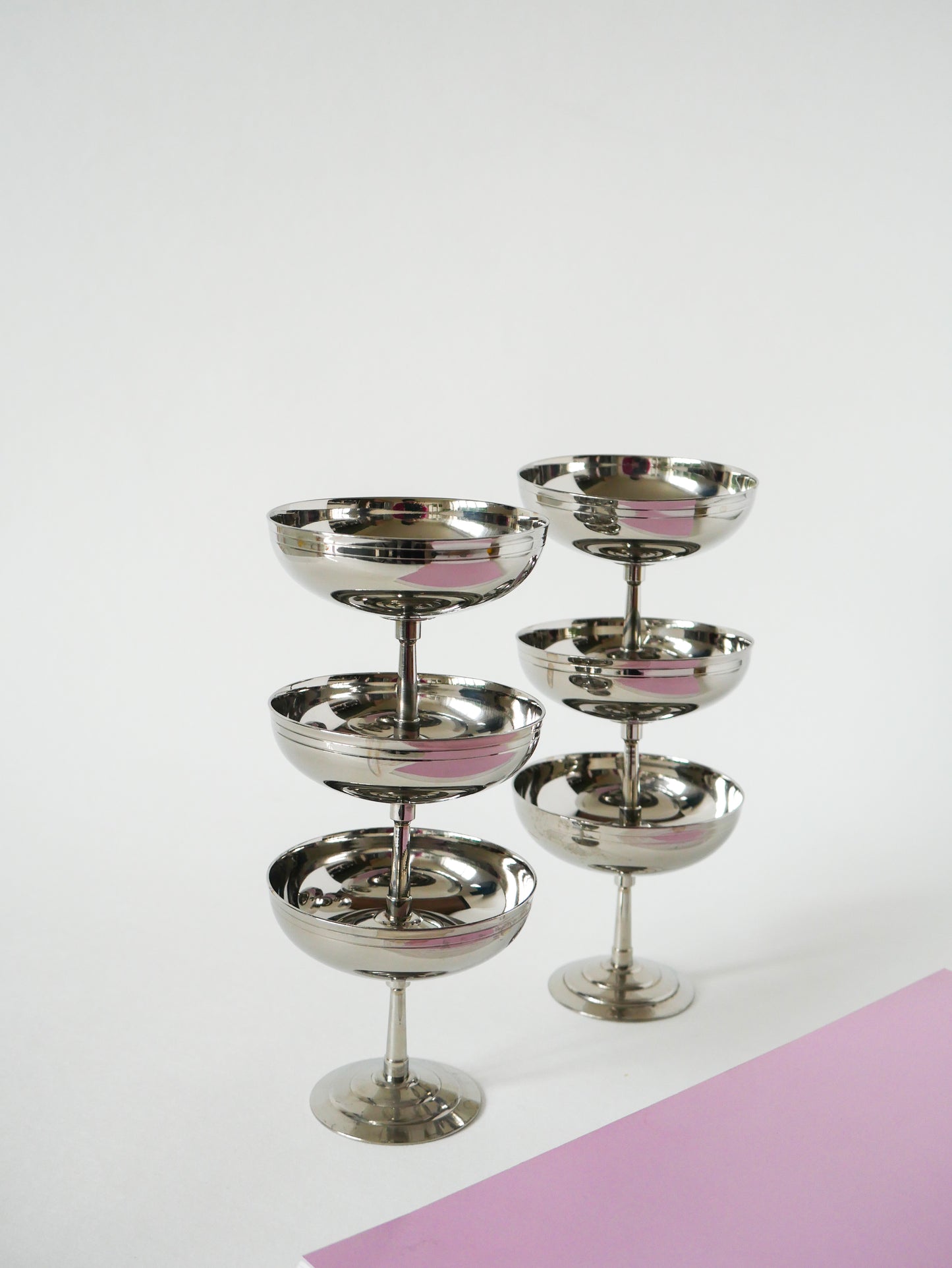 Ensemble de 6 coupes en inox à pieds fin, Design, 1970