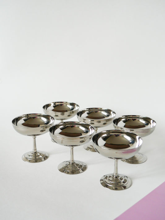 Ensemble de 6 coupes en inox à pieds fin, Design, 1970