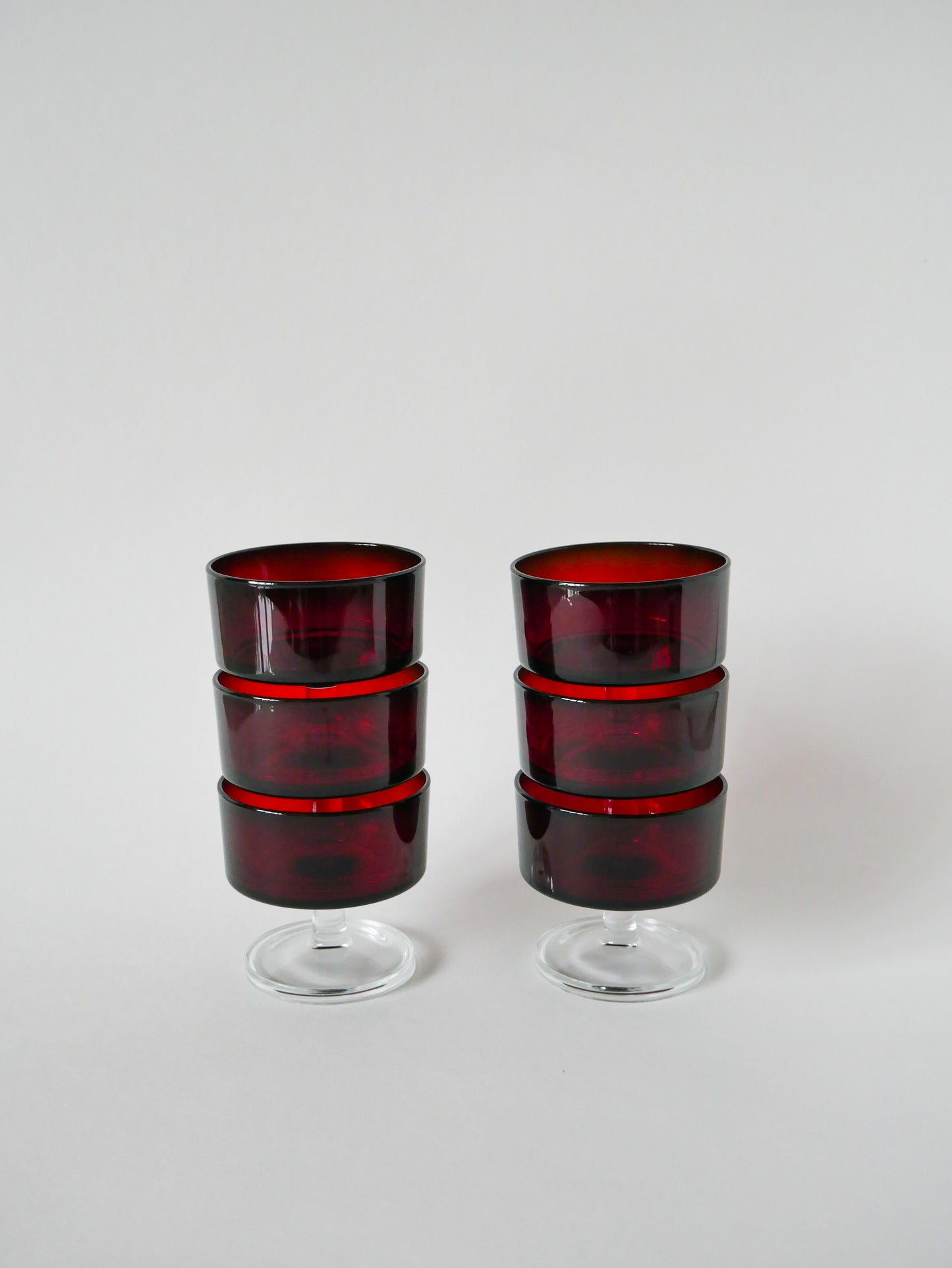 Lot de 6 coupes à champagne en verre bordeaux, Design, 1970