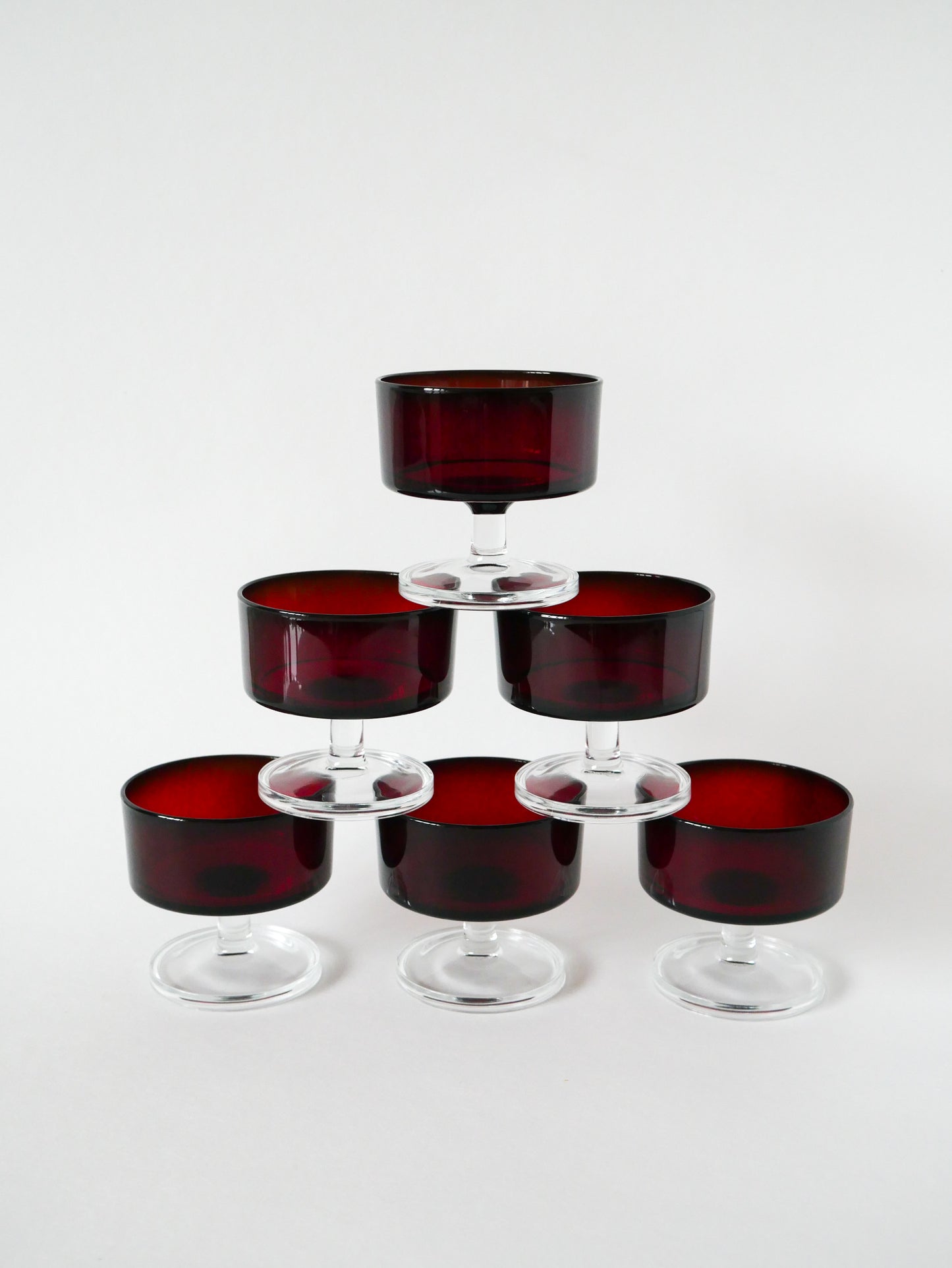 Lot de 6 coupes à champagne en verre bordeaux, Design, 1970