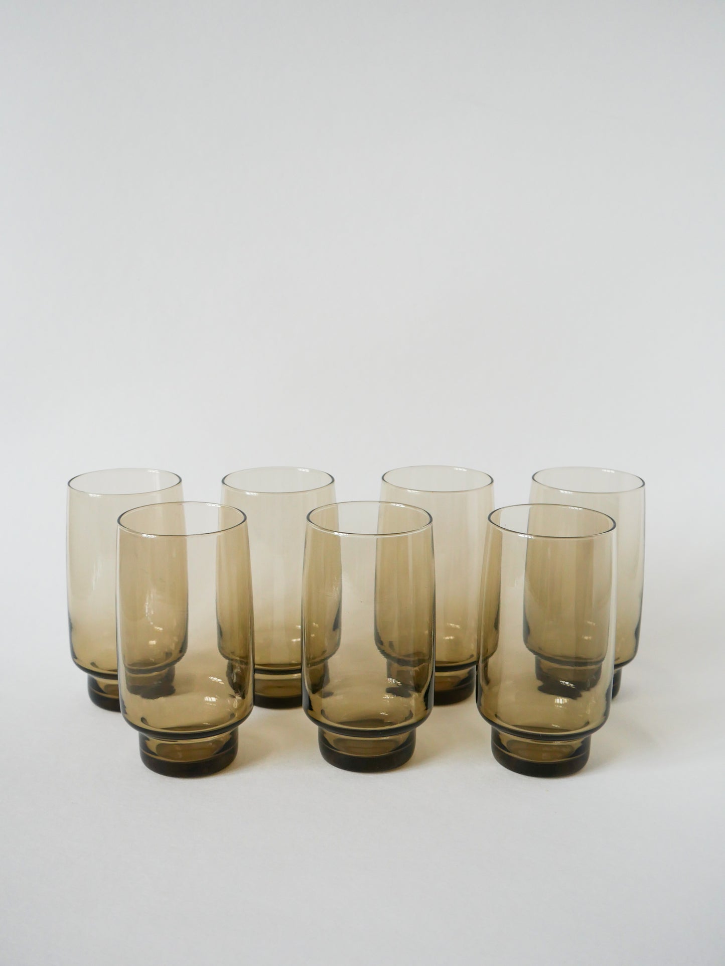 Lot de 7 verres Long Drink en verre fumé, Design, 1970