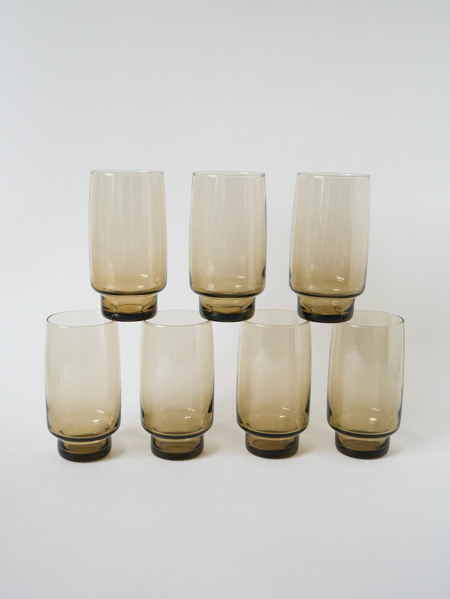 Lot de 7 verres Long Drink en verre fumé, Design, 1970