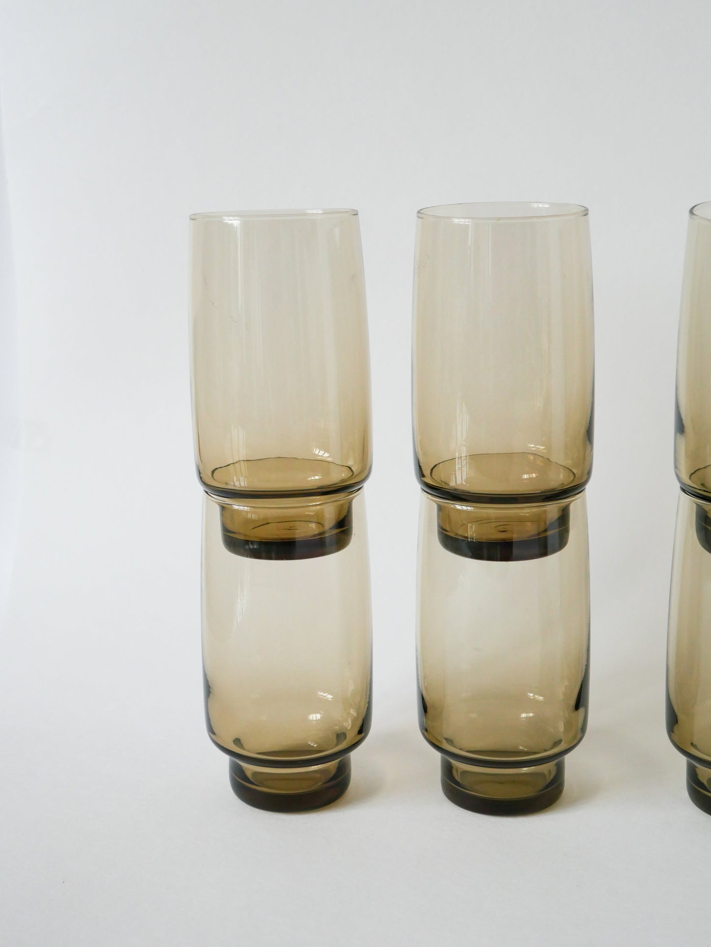 Lot de 7 verres Long Drink en verre fumé, Design, 1970