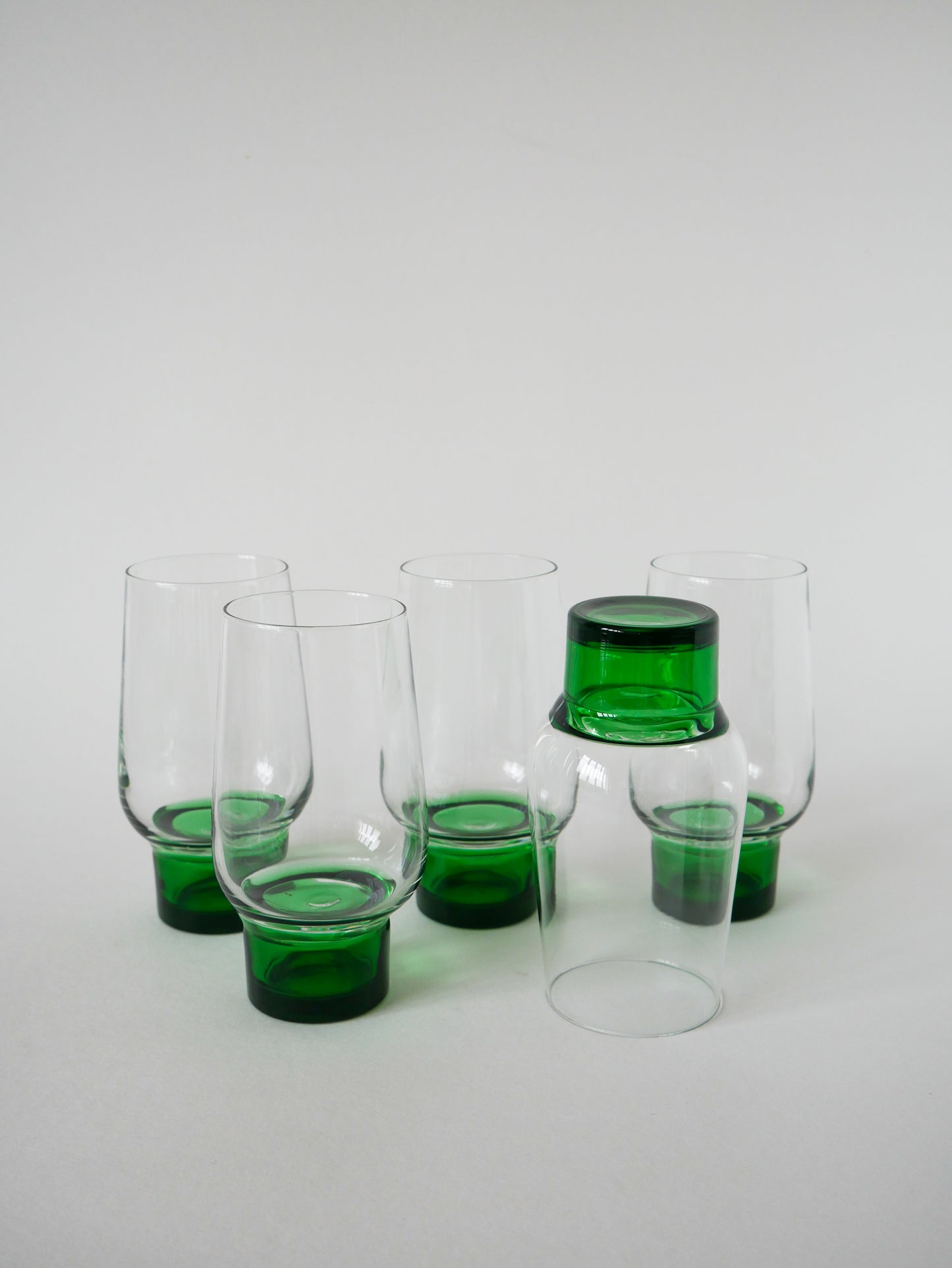 Lot de 5 verres Long Drink Design à pieds vert, 1970