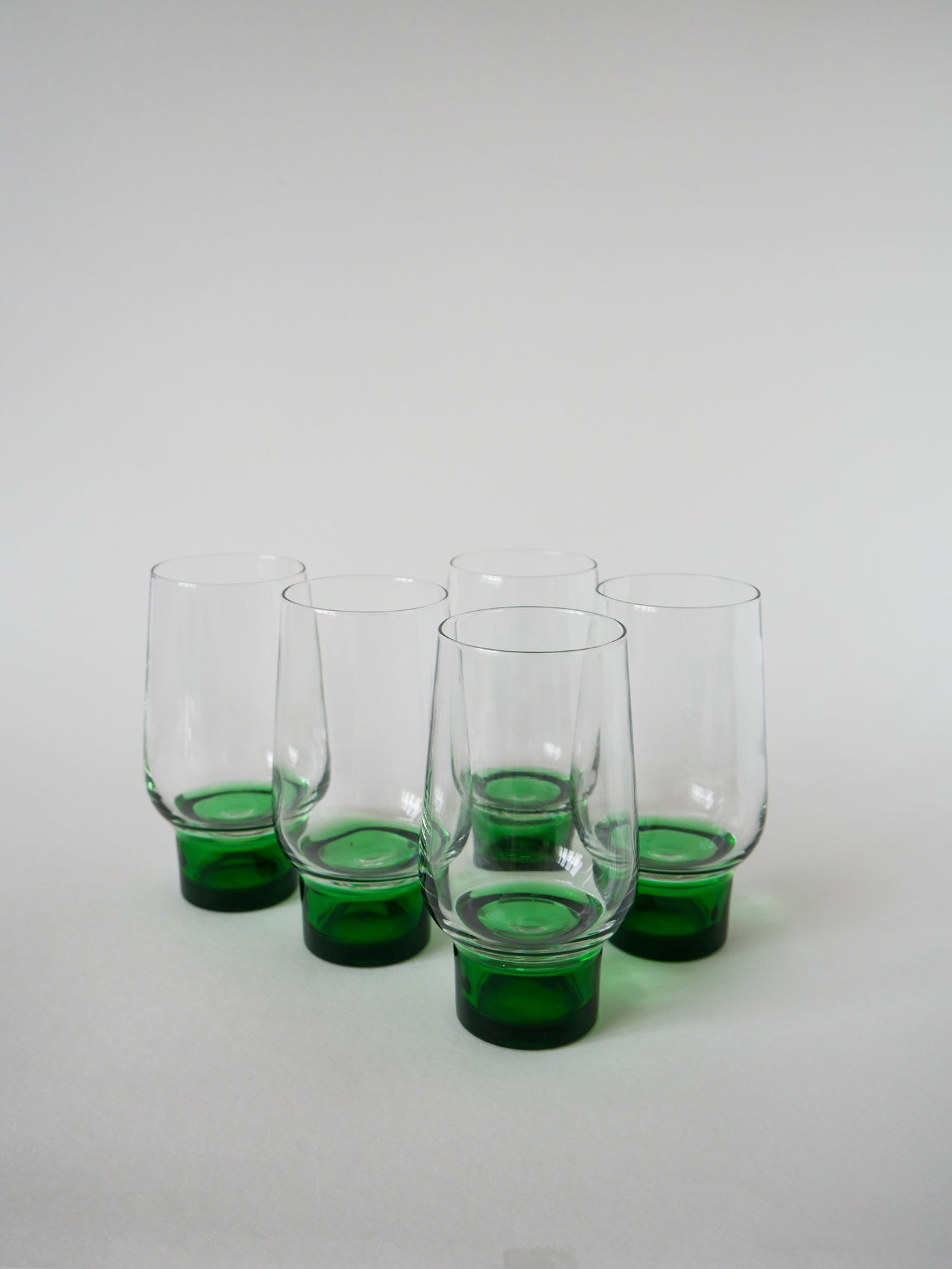 Lot de 5 verres Long Drink Design à pieds vert, 1970