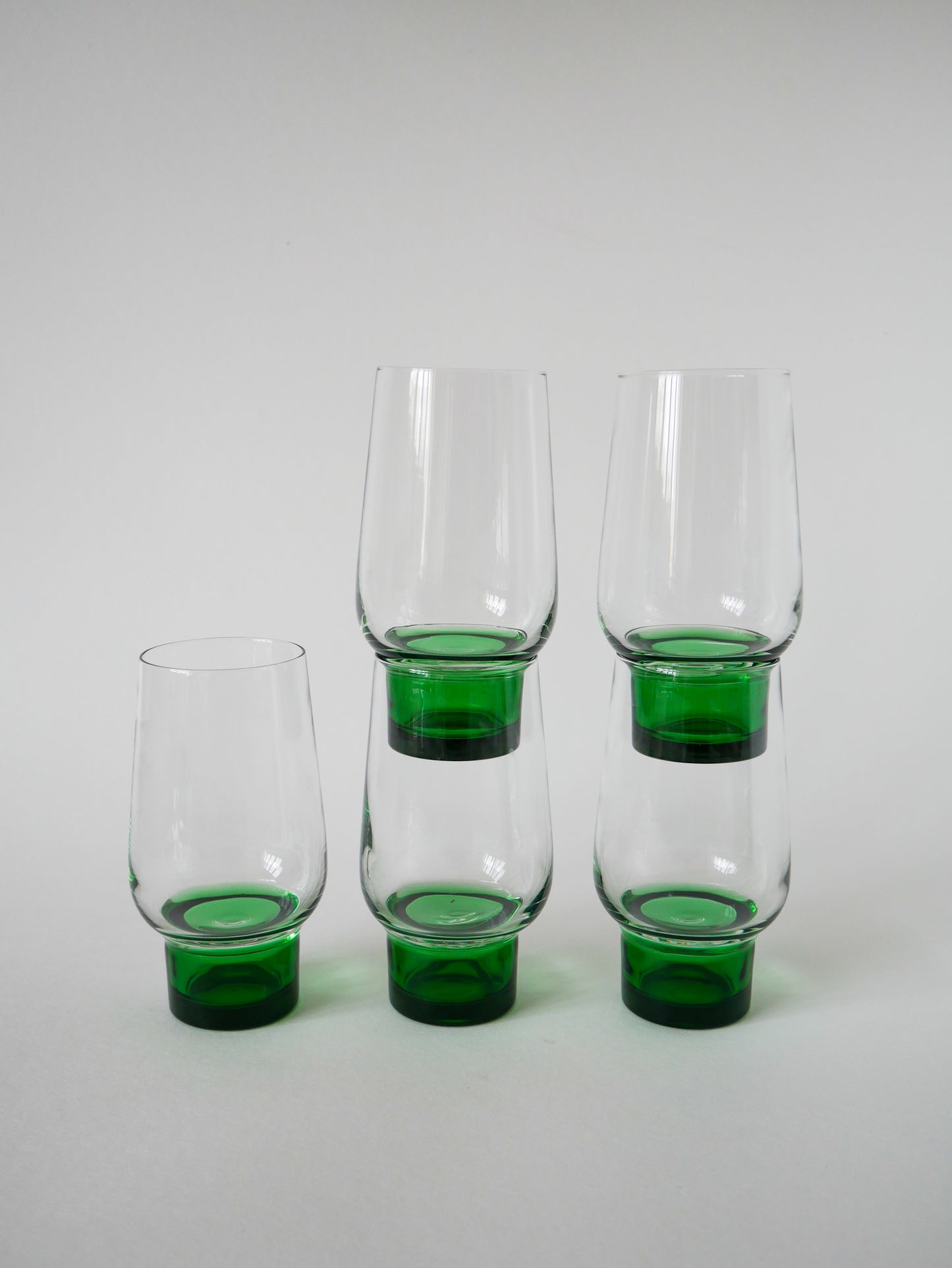 Lot de 5 verres Long Drink Design à pieds vert, 1970