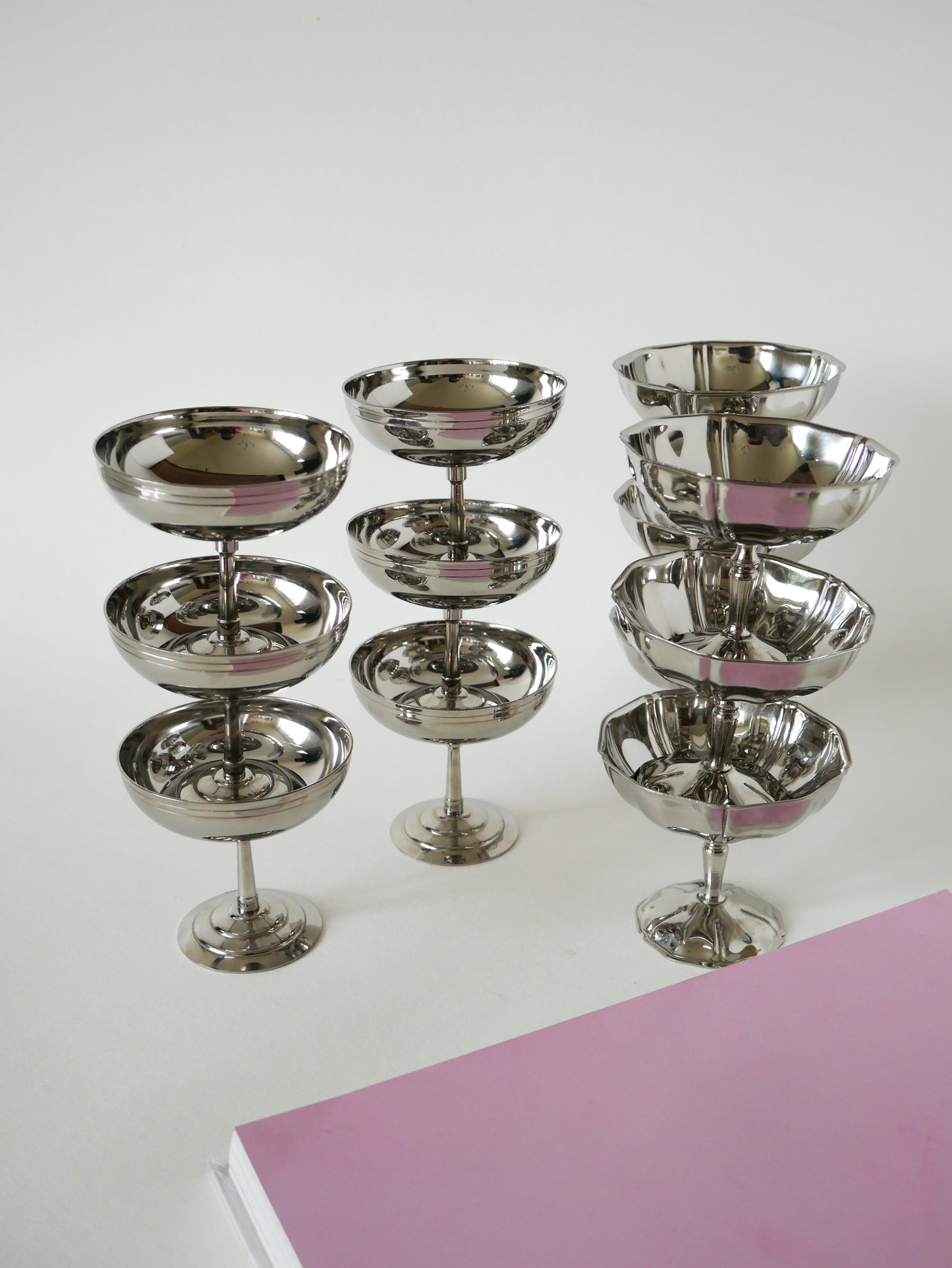 Ensemble de 6 coupes en inox à pieds fin, Made in France, Létang Rémy, Design, 1970