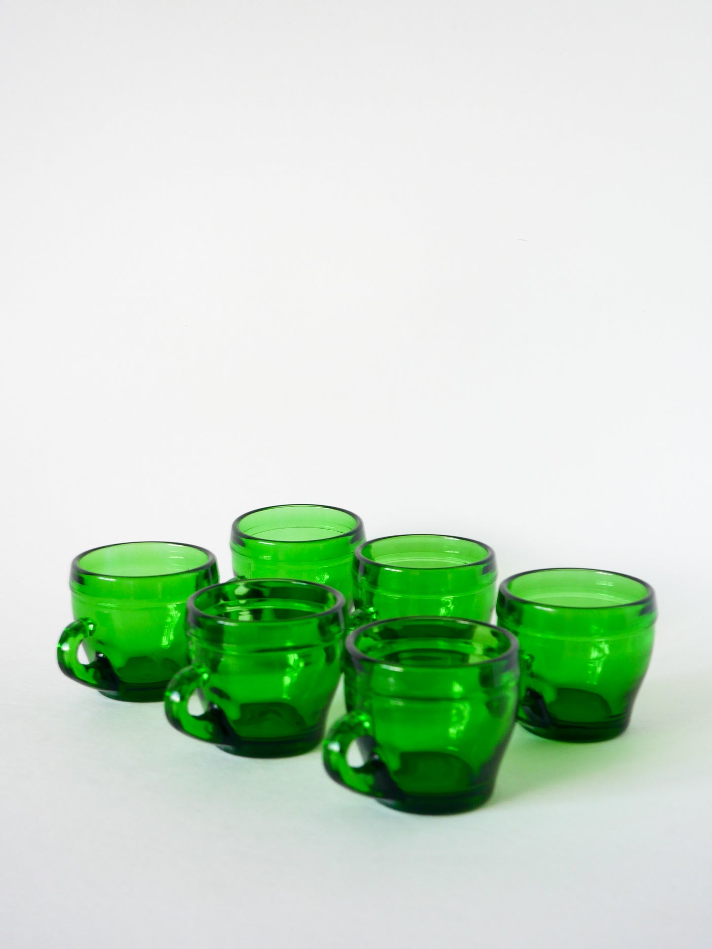 Lot de 6 tasses à café en verre vert, Design, 1970