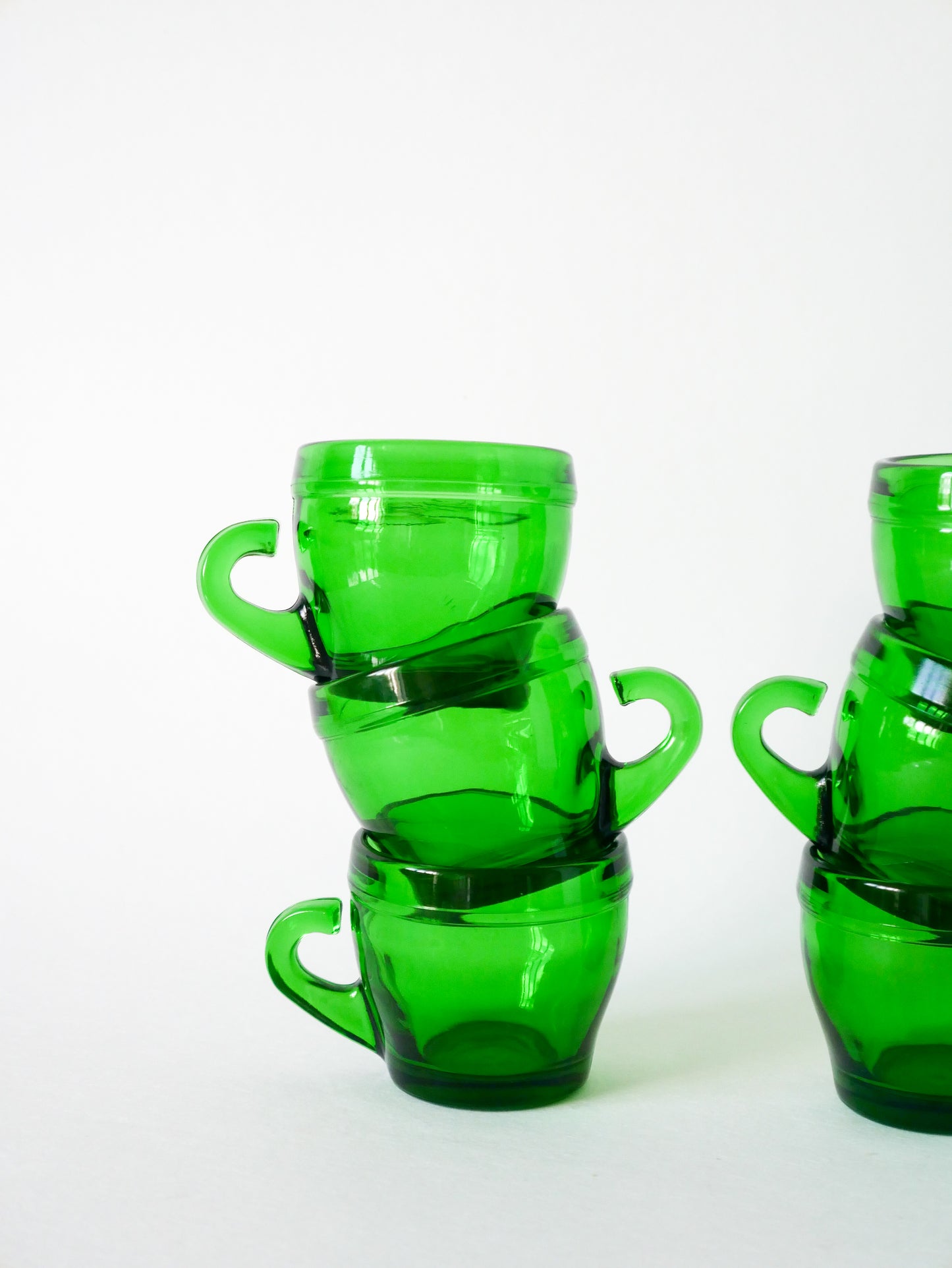 Lot de 6 tasses à café en verre vert, Design, 1970