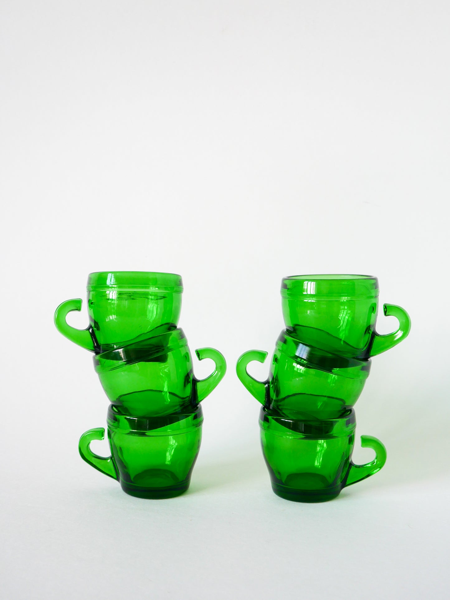 Lot de 6 tasses à café en verre vert, Design, 1970