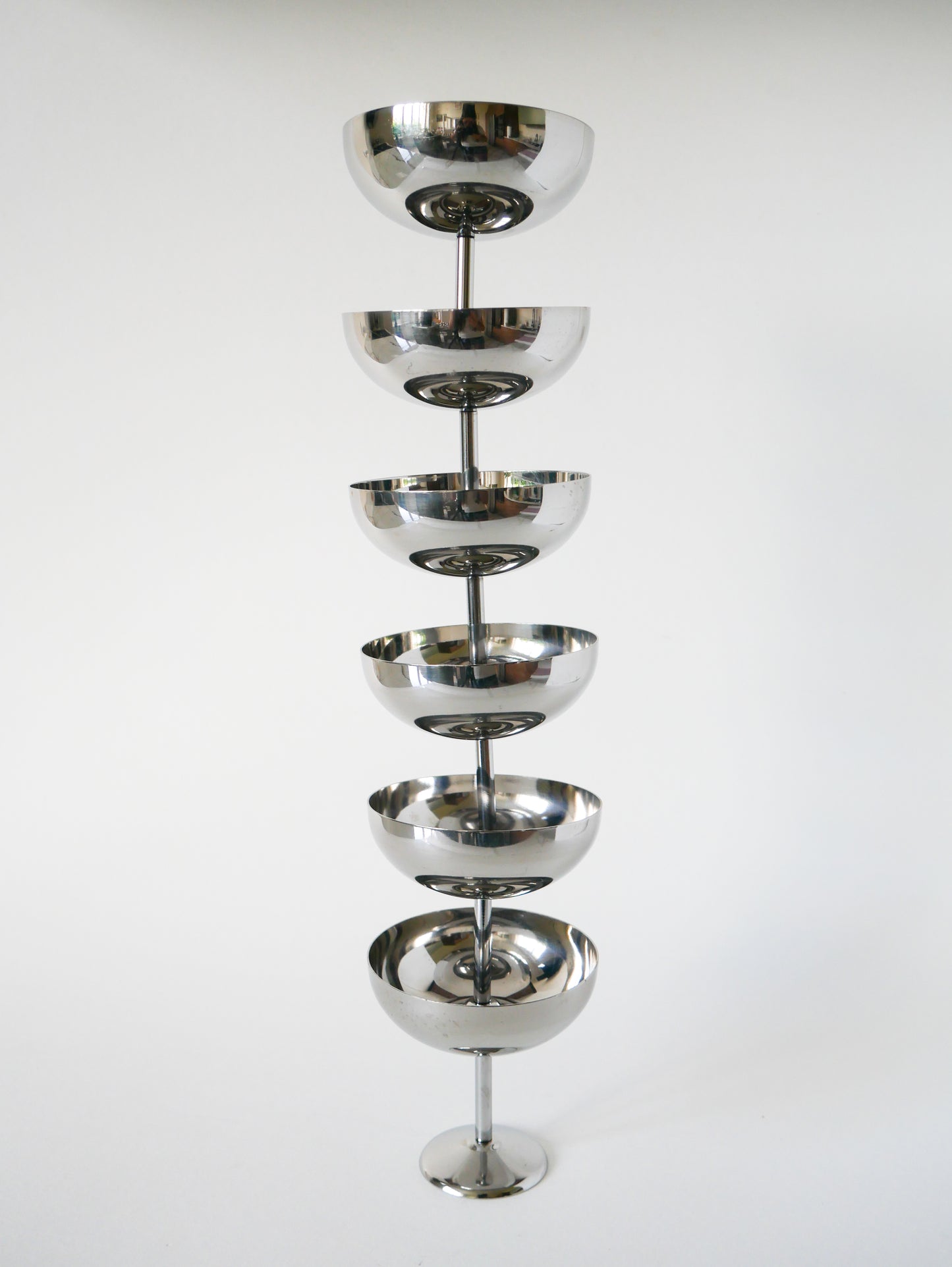 Ensemble de 6 coupes en inox pieds haut, Design, 1970