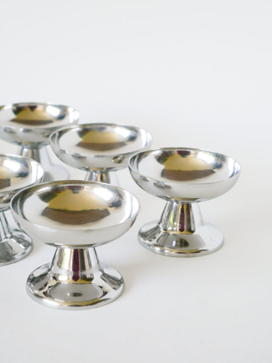 Ensemble de 8 coupes en inox à pieds haut et large, Design,1970