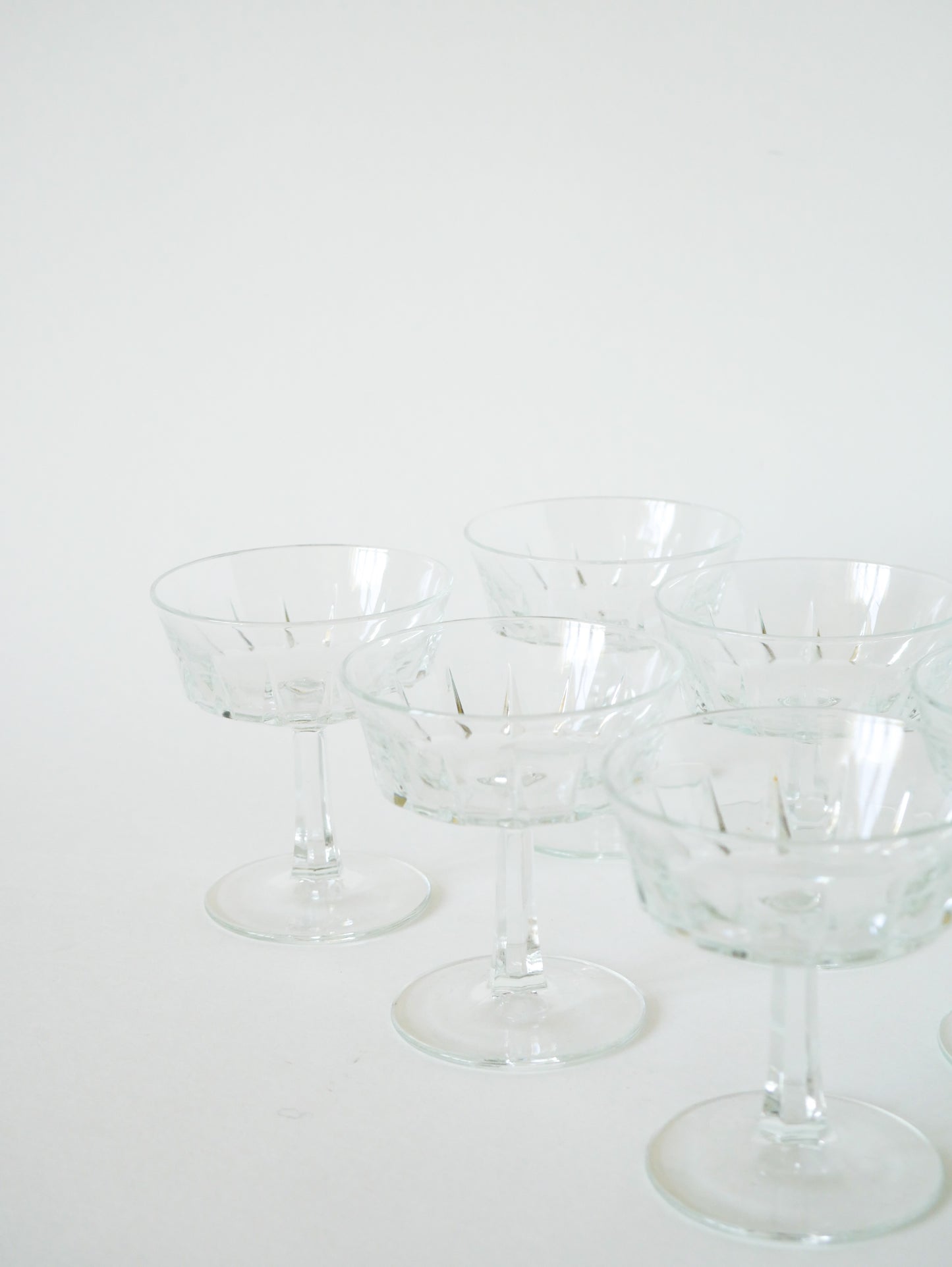 Lot de 6 coupes à champagne en verre cristal, 1960