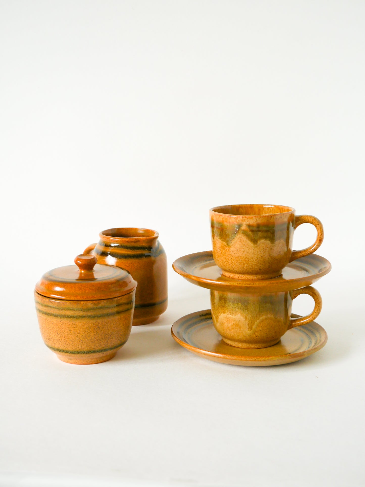 Service à café en grès, 2 tasses, 1 sucrier, 1 pot à lait, 1970