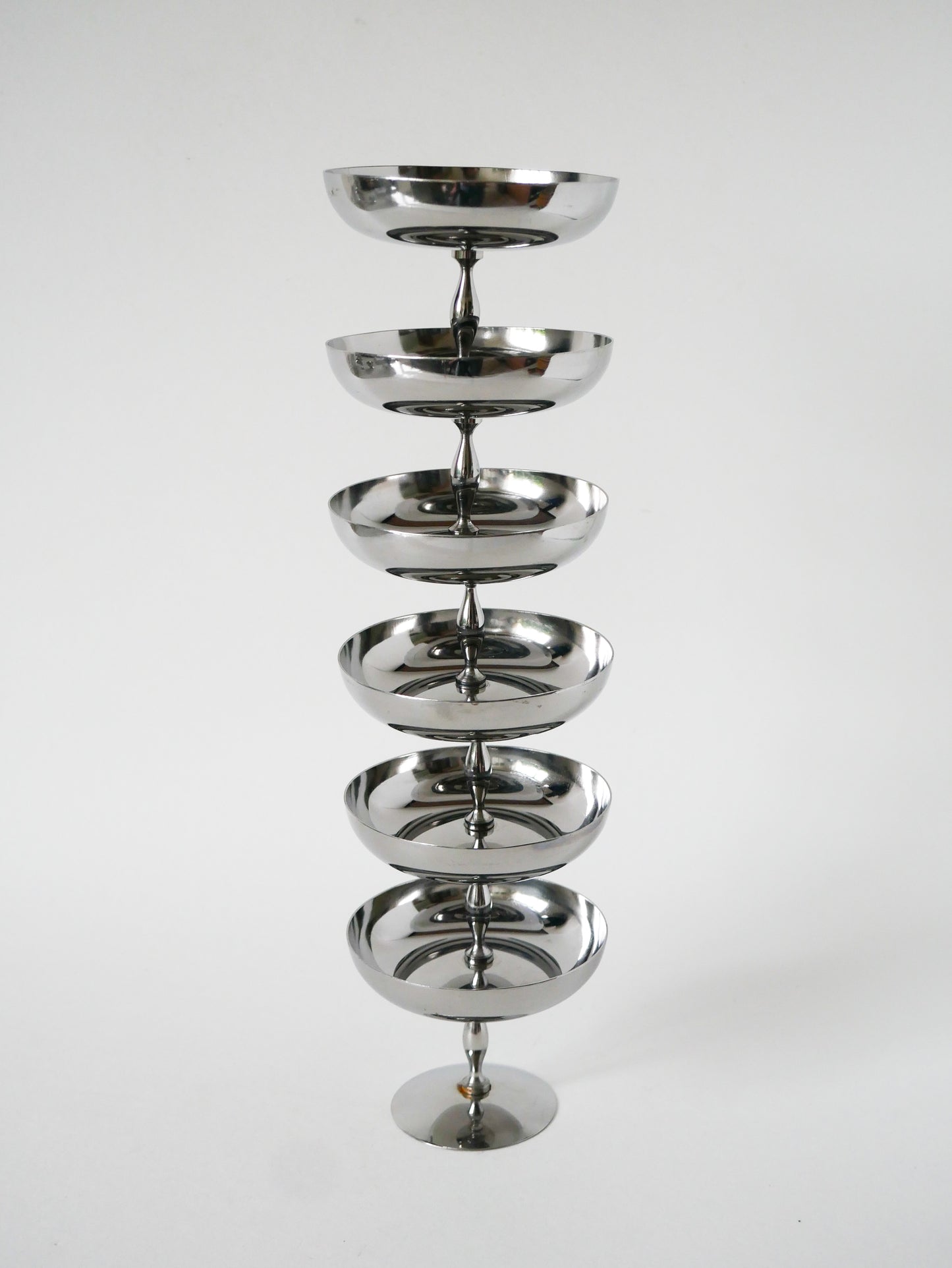 Lot de 6 coupes en inox, pieds haut et fin, Design, 1970 - 7 X 9 cm