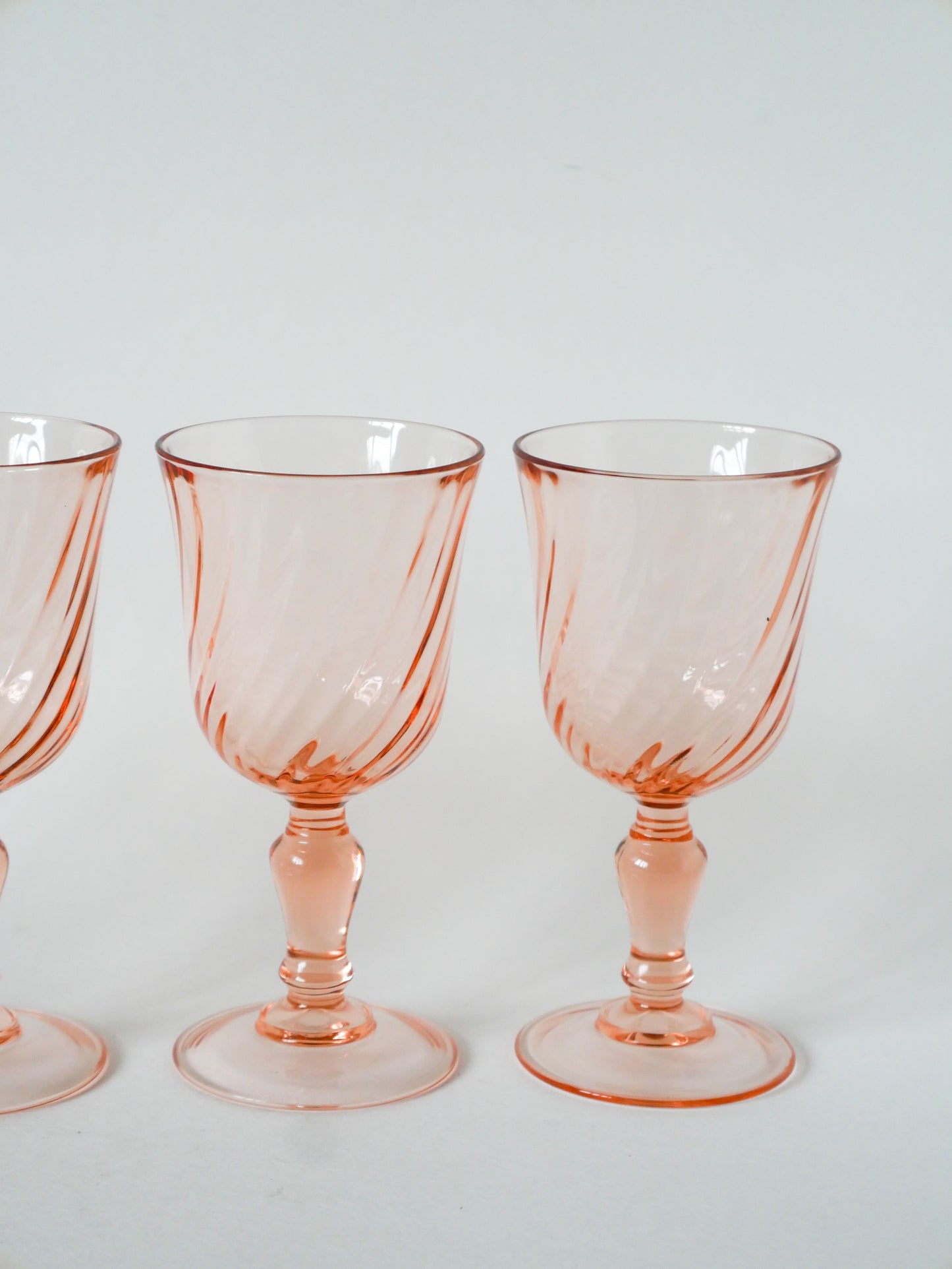 Lot de 4 verres à vin en verre Rosaline, Rose, 1960