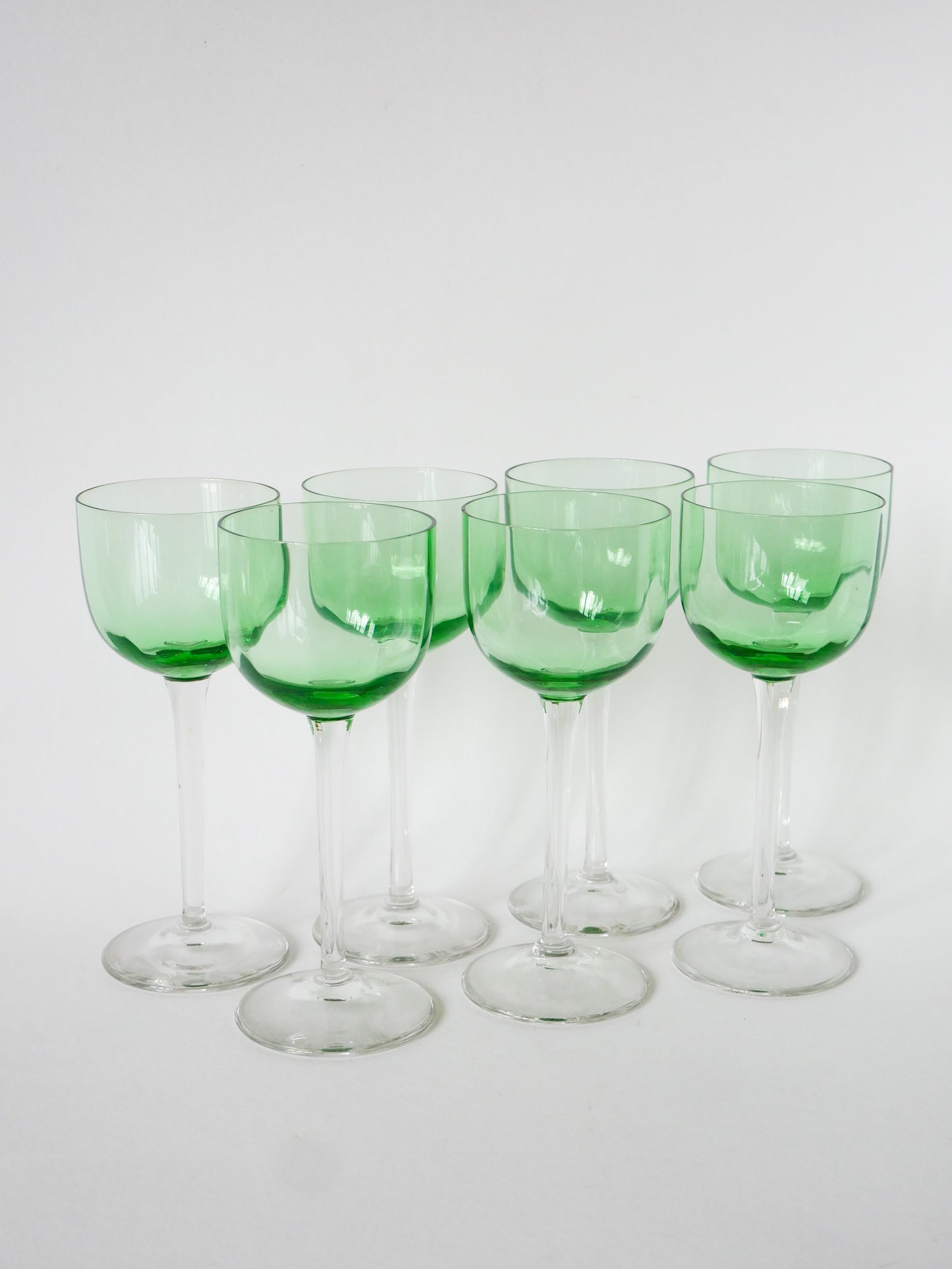 Ensemble de 7 verres à vin très hauts, Vert, Art Nouveau, 1900