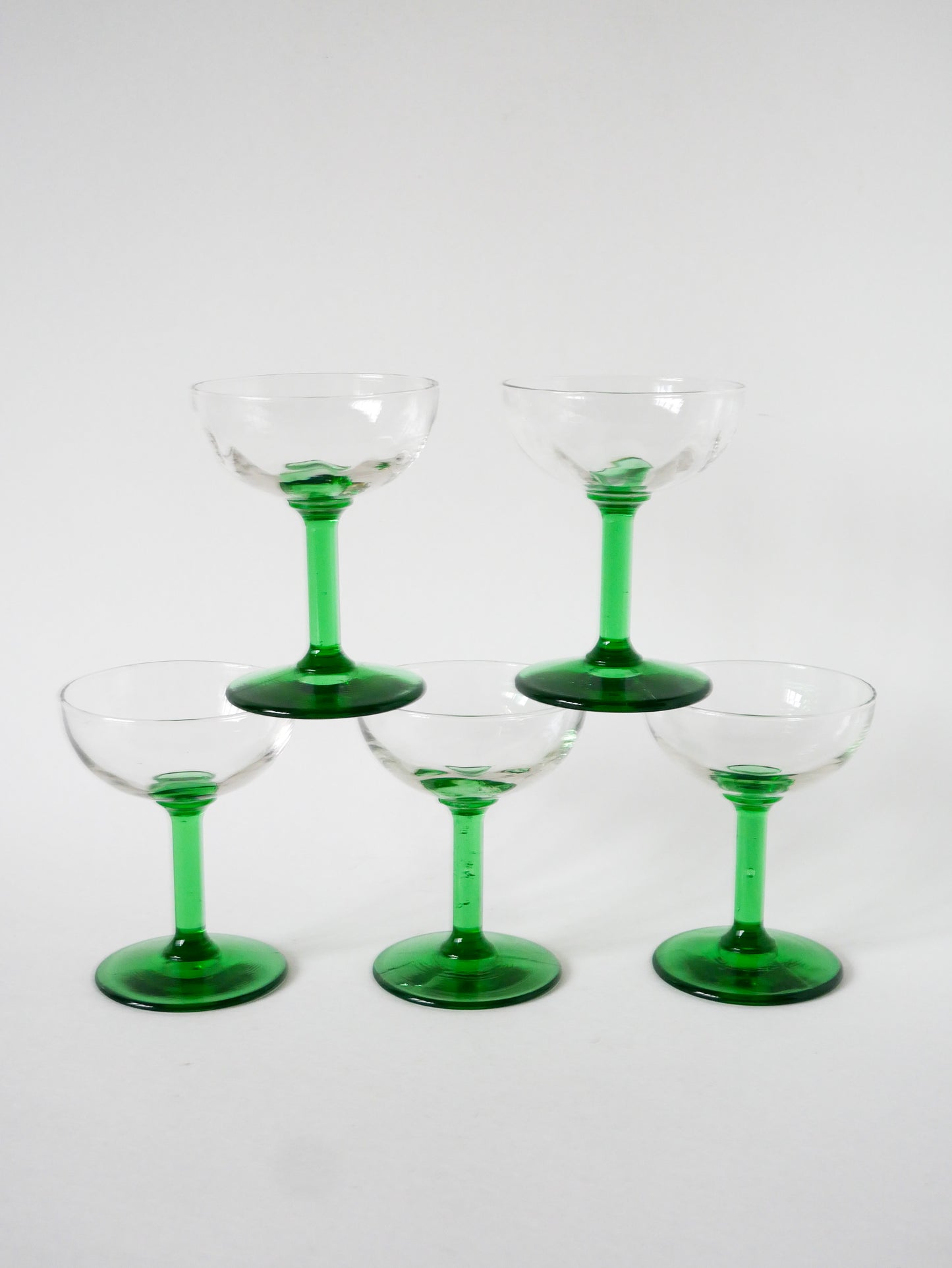 Lot de 5 coupes à champagne en verre soufflé, Vert, Design, 1970