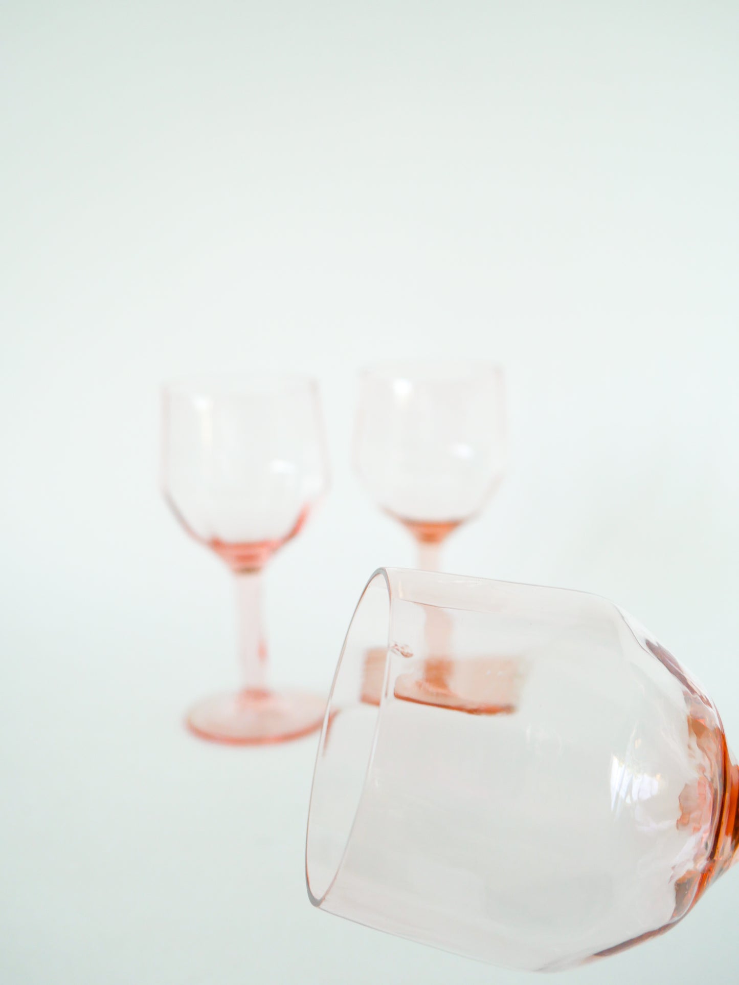 Ensemble de 4 verres à vin Rose, Art Nouveau, Début XXème