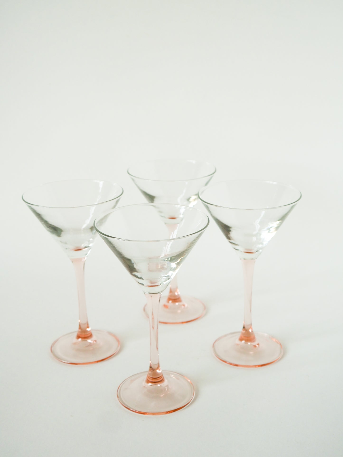 Lot de 4 verres à cocktails à pieds Rose, Design, 1970