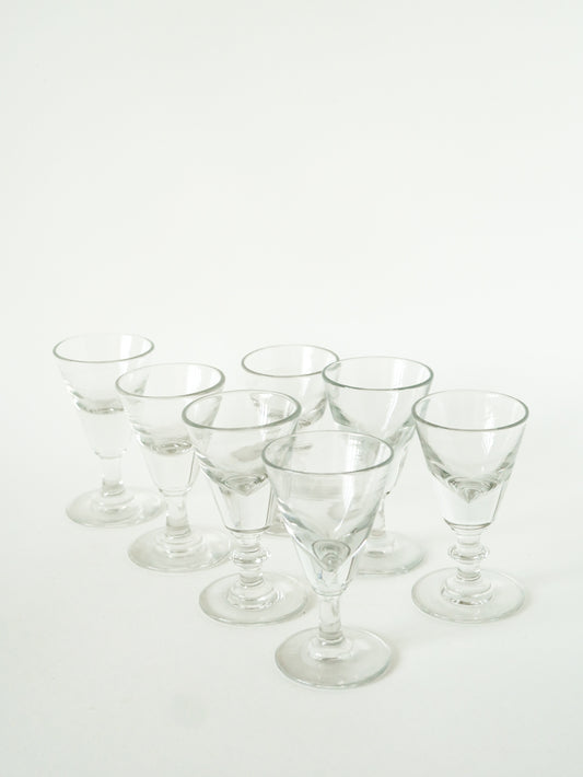 Ensemble de 7 verres à liqueur / absinthe dépareillés, 1930