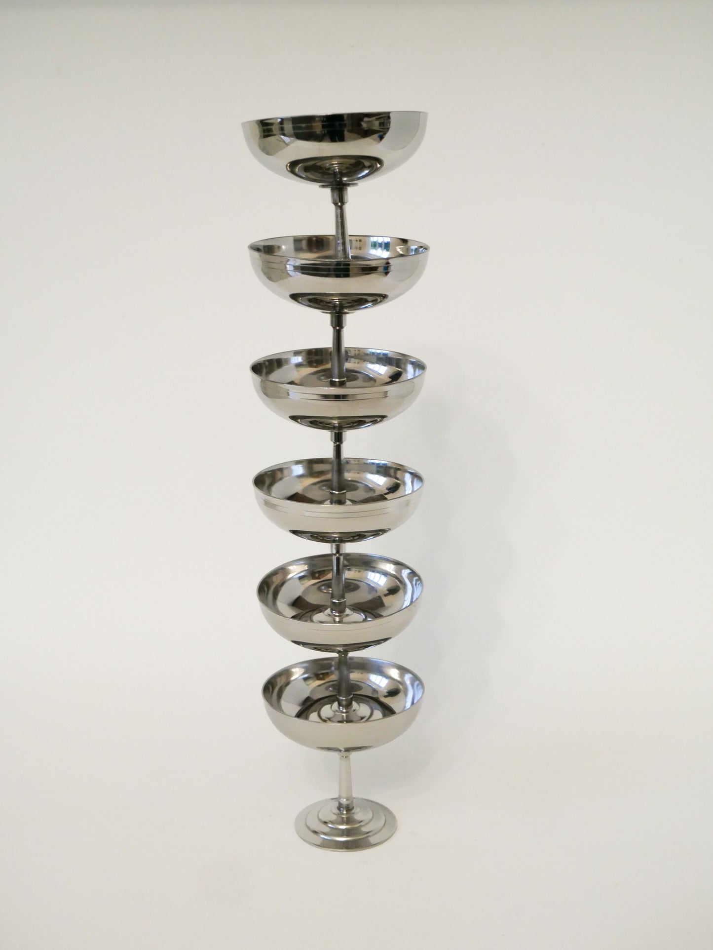 Ensemble de 6 coupes en inox hautes Létang Rémy, pied fin, Design, 1970