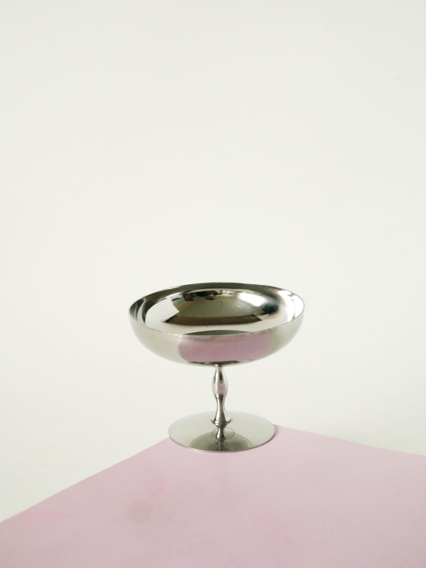 Ensemble de 6 coupes à glace en inox hautes, pieds fins forme libre, Design, 1970