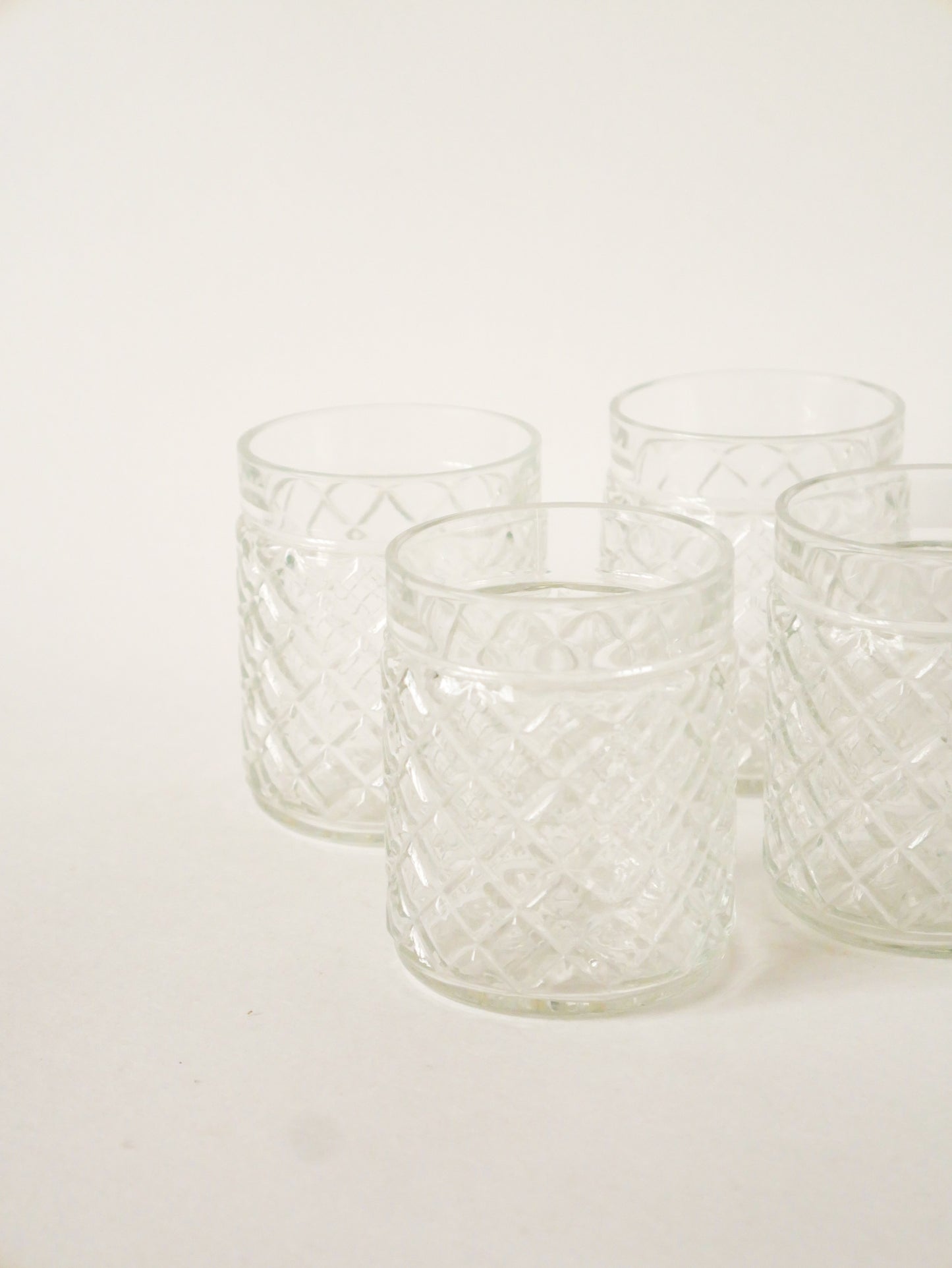 Ensemble de 4 verres à whisky facettés, 1970