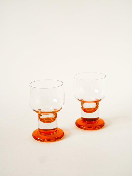 Paire de verres à vin ambrés, Design, 1960