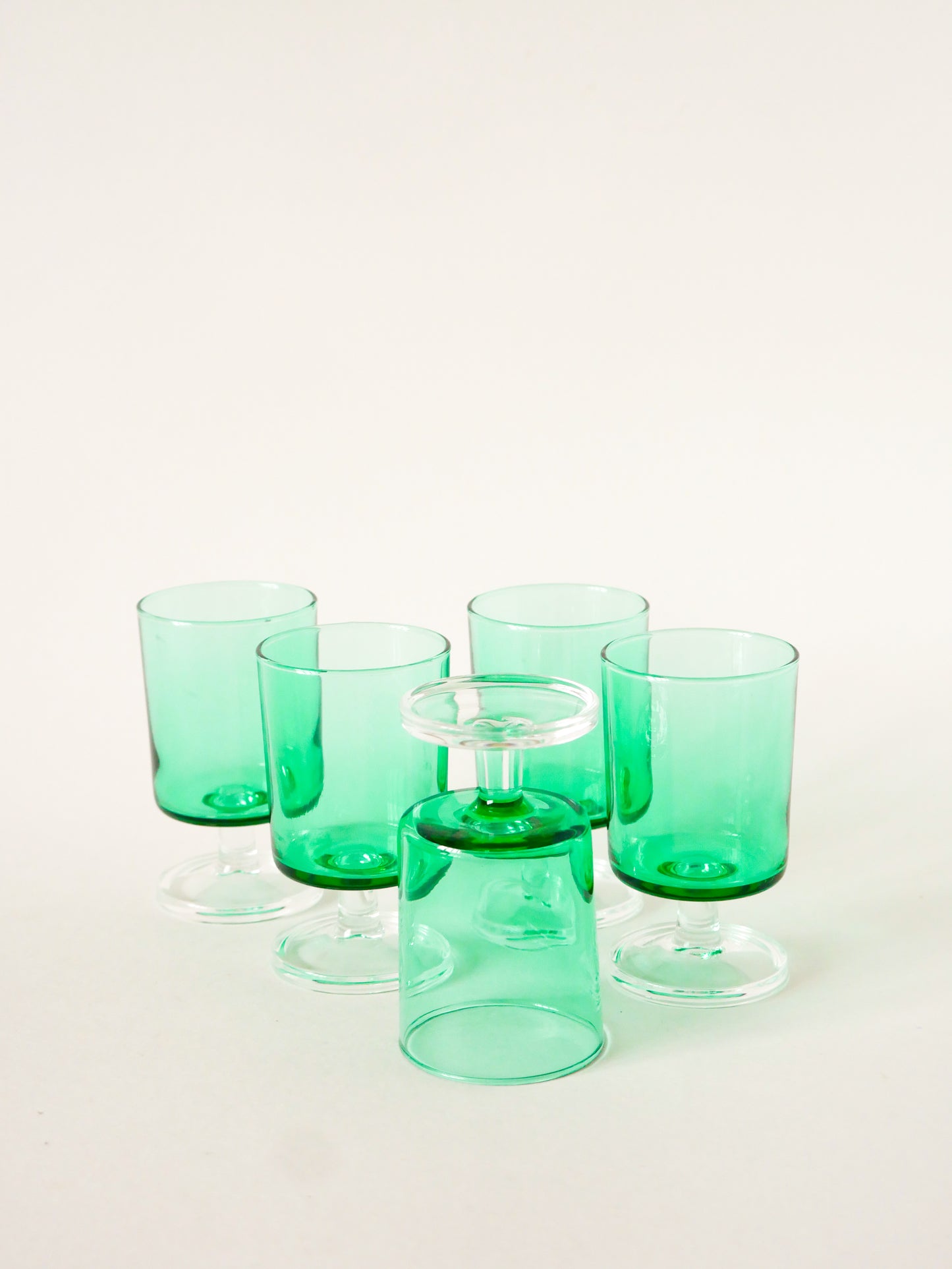 Lot de 5 petits verres à vin Luminarc modèle Suède, Vert, 1970