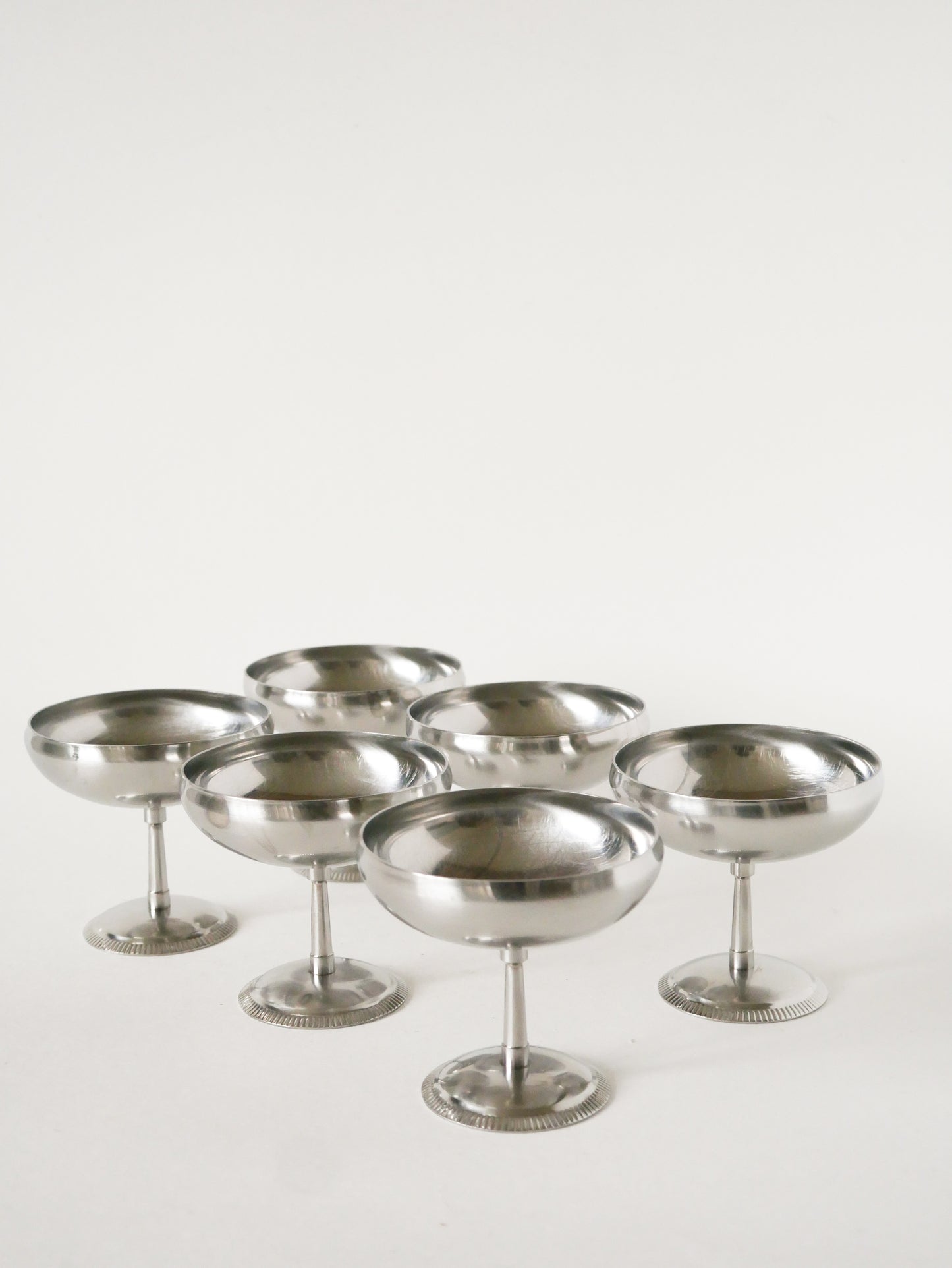 Lot de 6 coupes en inox à pieds hauts, Made in France, Signées Létang Rémy, Design, 1970