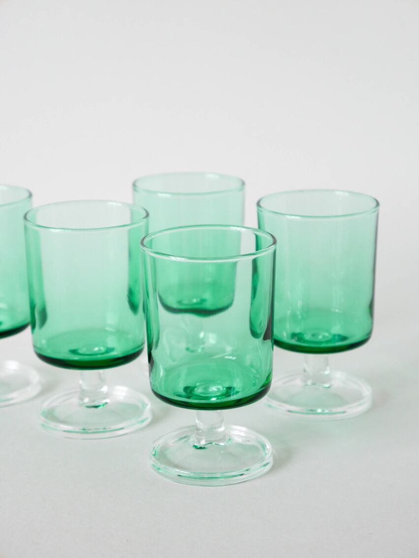 Lot de 5 petits verres à vin en verre vert, Luminarc, 1970