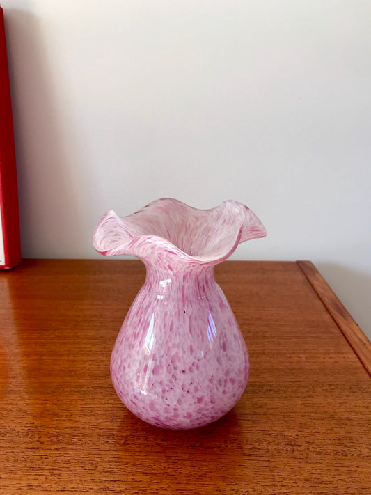 Vase en verre de Clichy rose début XXème