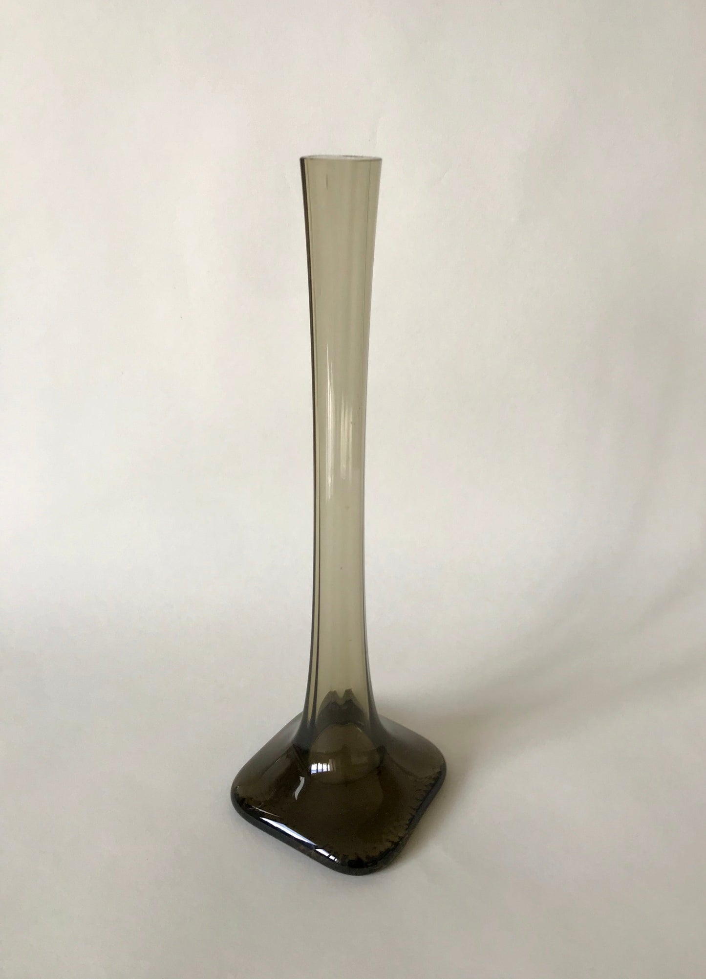 Vase soliflore en verre design années 70-80