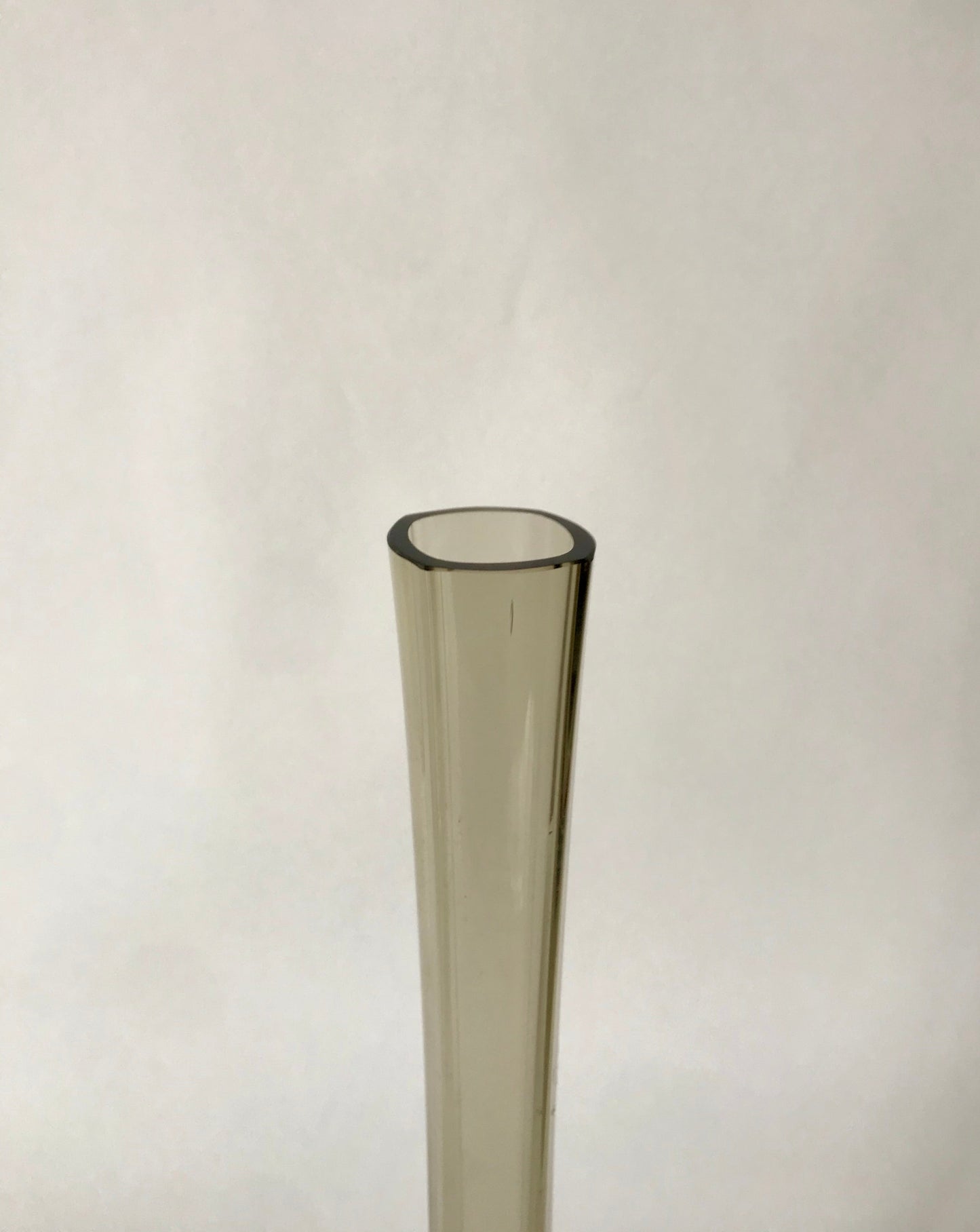 Vase soliflore en verre design années 70-80