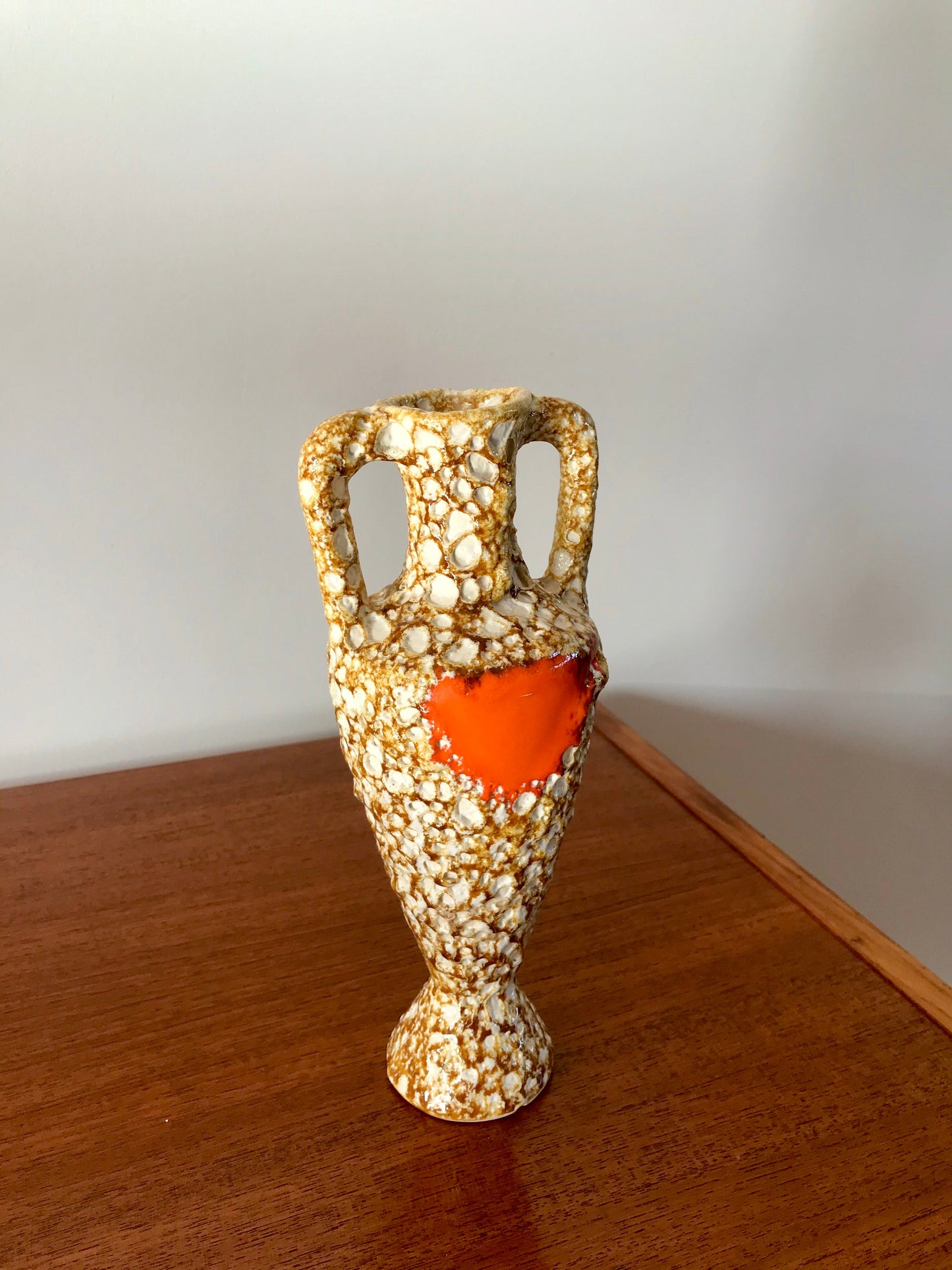 Vase en céramique Fat Lava beige et orange années 70