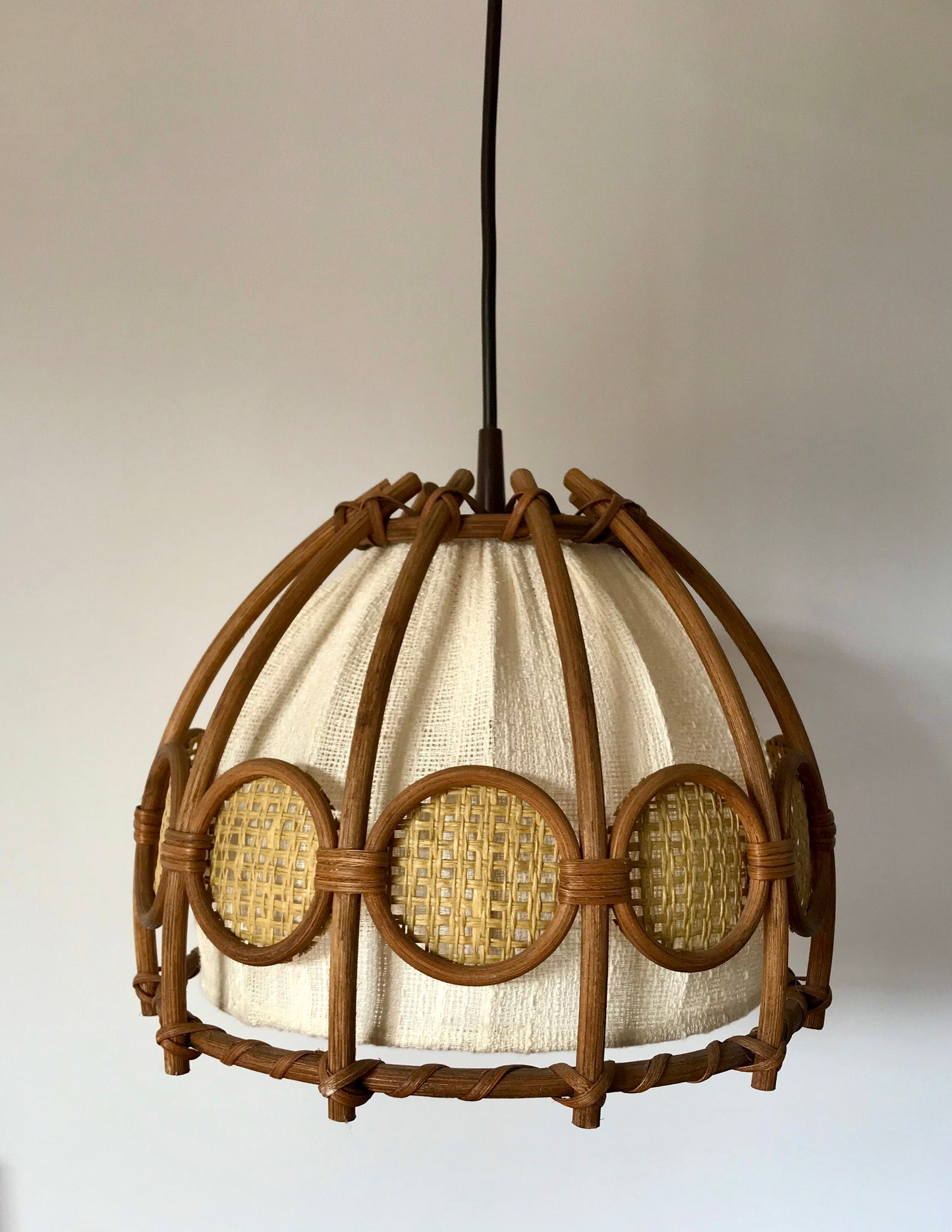 Suspension scandinave en rotin toile et cannage années 60-70