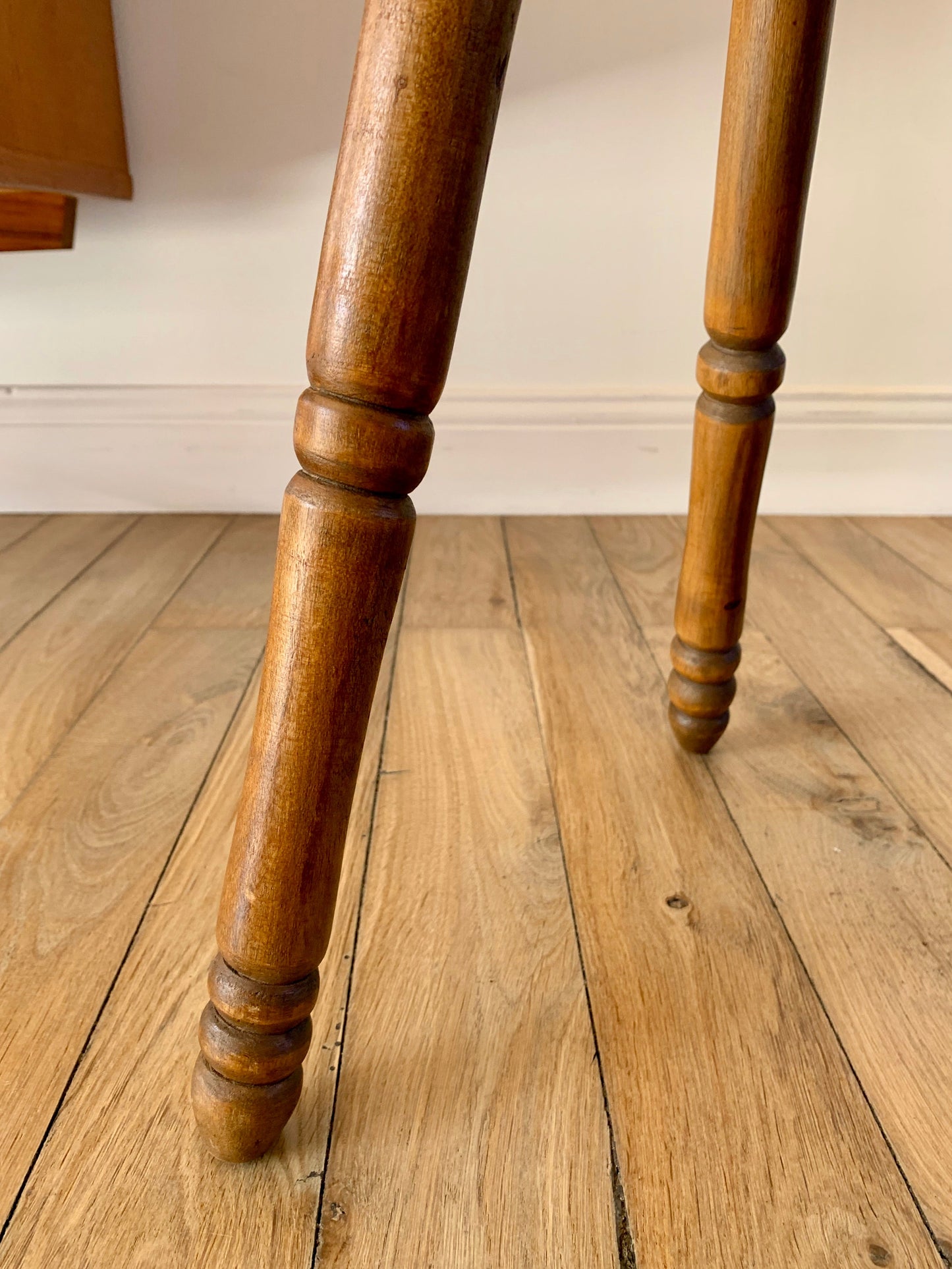 Tabouret bas en bois de hêtre effet bambou années 30-40