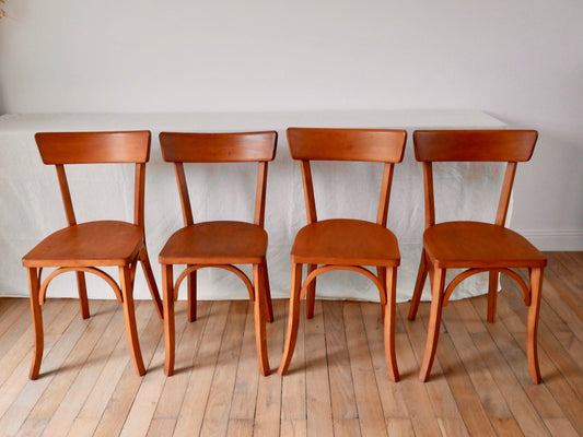 Ensemble de 4 chaises bistrot en bois de hêtre années 50