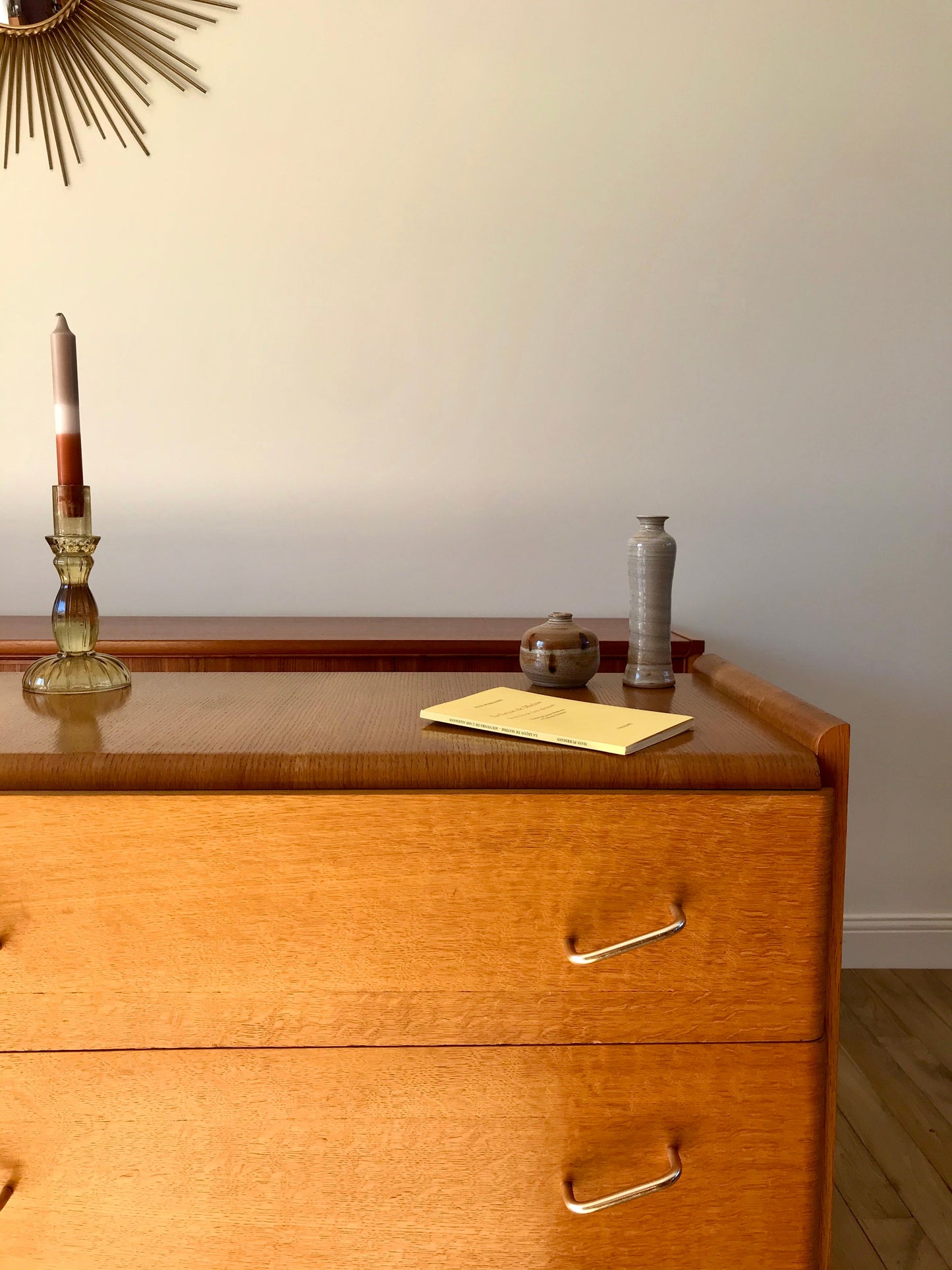 Commode design scandinave en chêne blond Mid Century Circa 1950