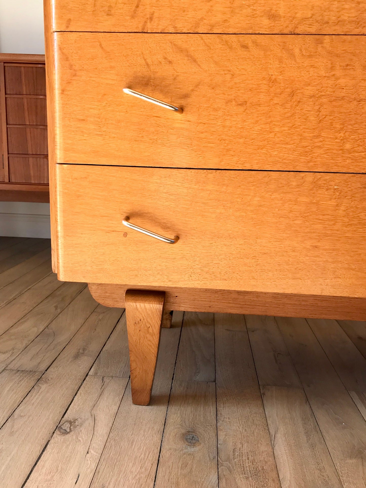 Commode design scandinave en chêne blond Mid Century Circa 1950