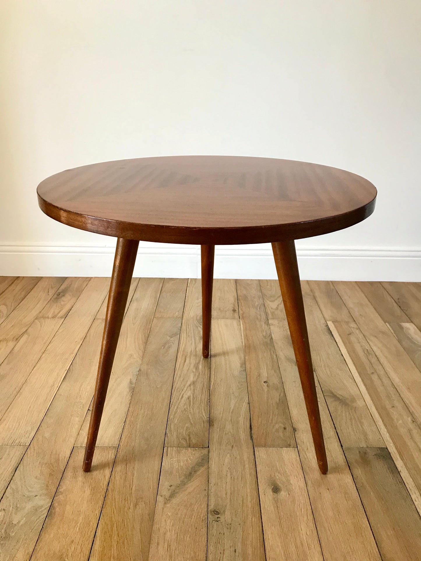 Table basse tripode en bois et marqueterie design scandinave années 50-60