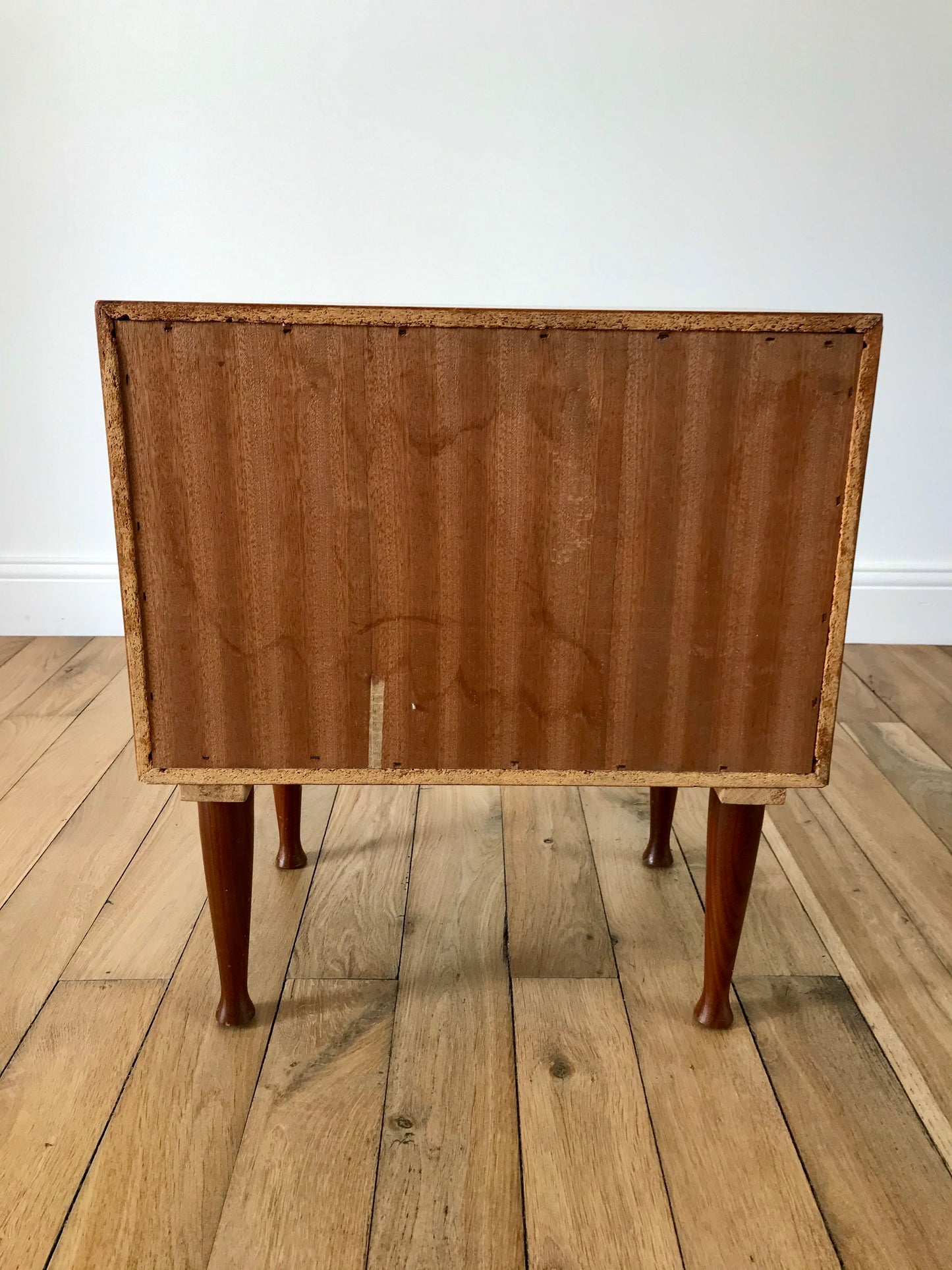 Table de chevet design scandinave Mid-Century Circa 1960