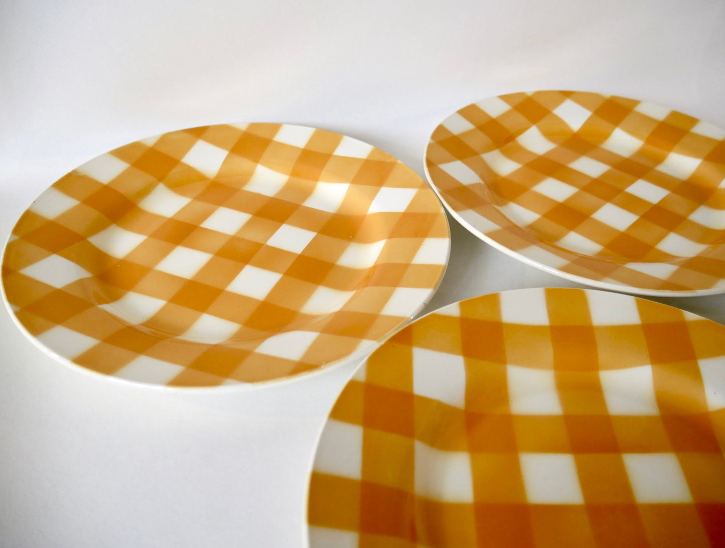 Lot de 4 assiettes plates Digoin Sarreguemines pour Kilt modèle "Écossais" jaune années 50