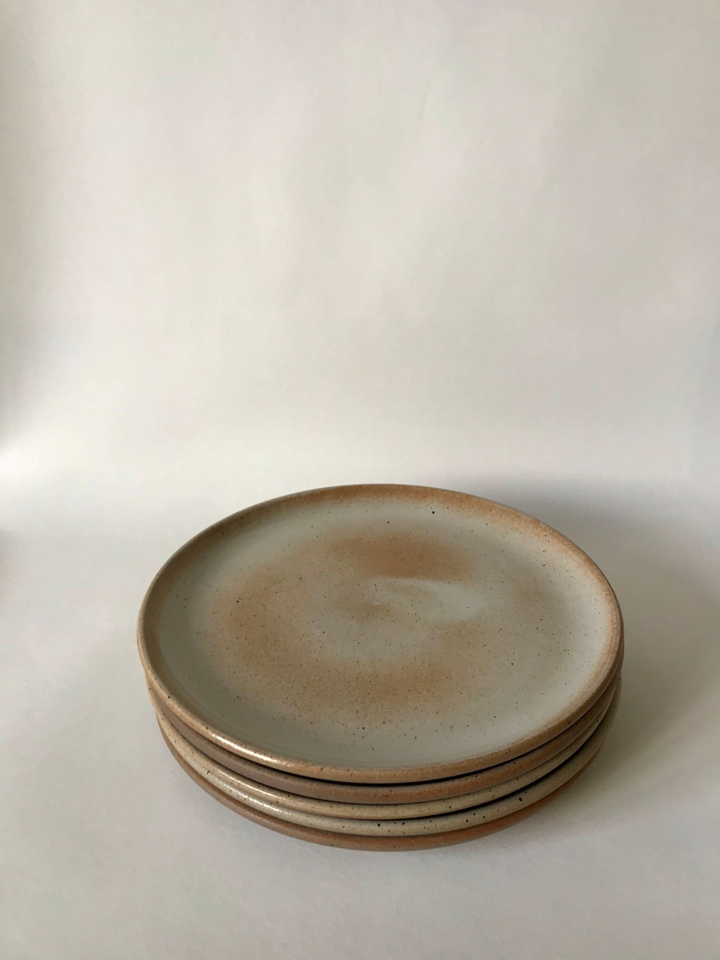 Lot de 5 assiettes plates en grès du Marais années 70