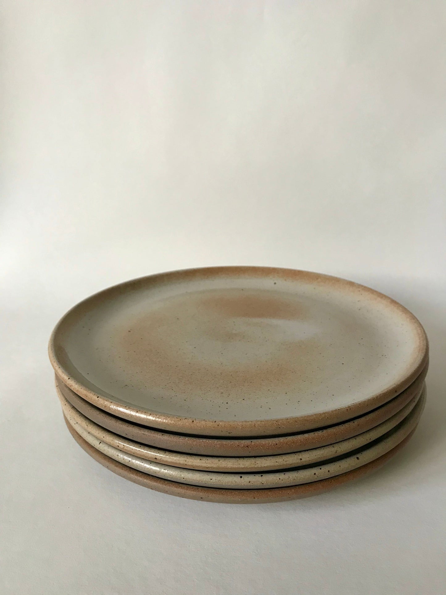 Lot de 5 assiettes plates en grès du Marais années 70