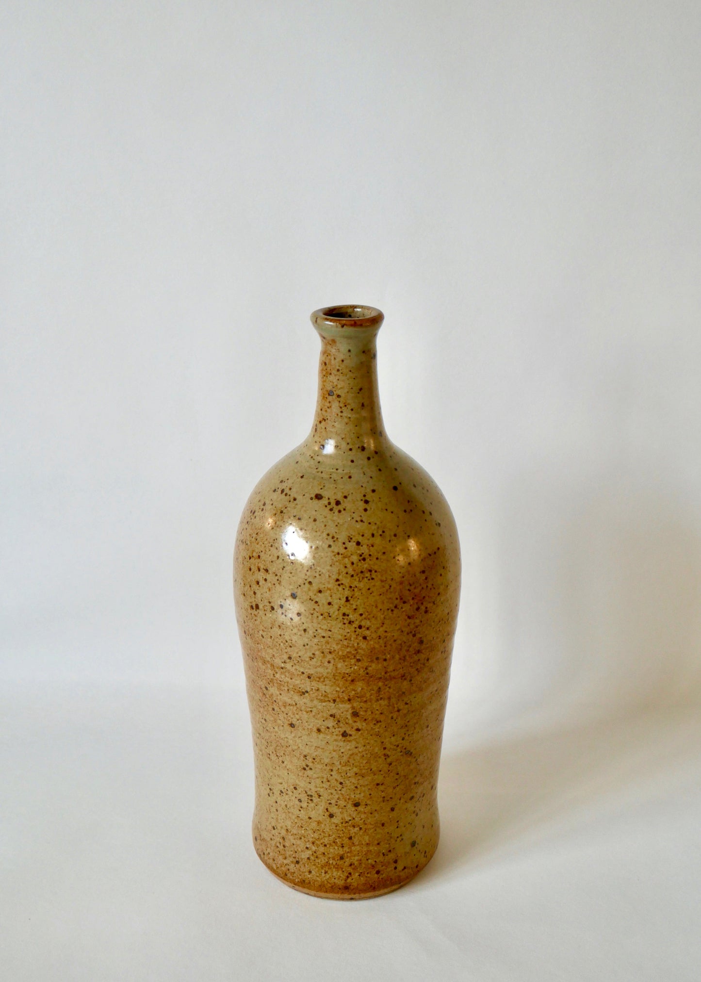 Bouteille en céramique / grès / poterie vintage années 70 signée