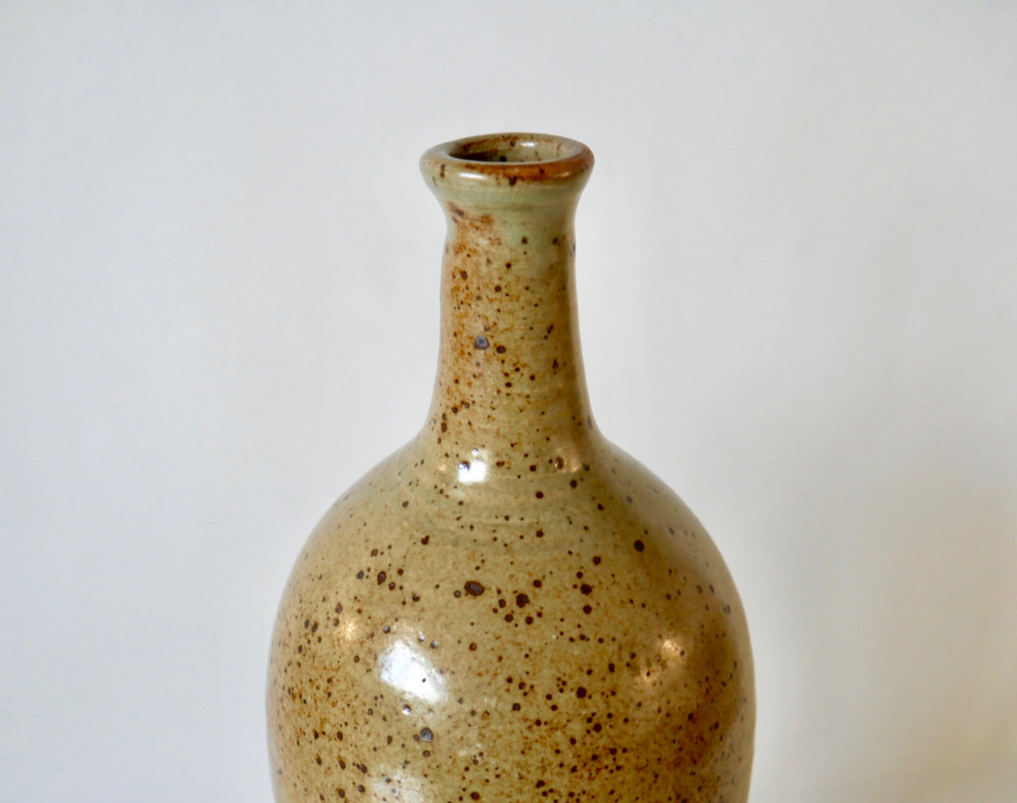 Bouteille en céramique / grès / poterie vintage années 70 signée