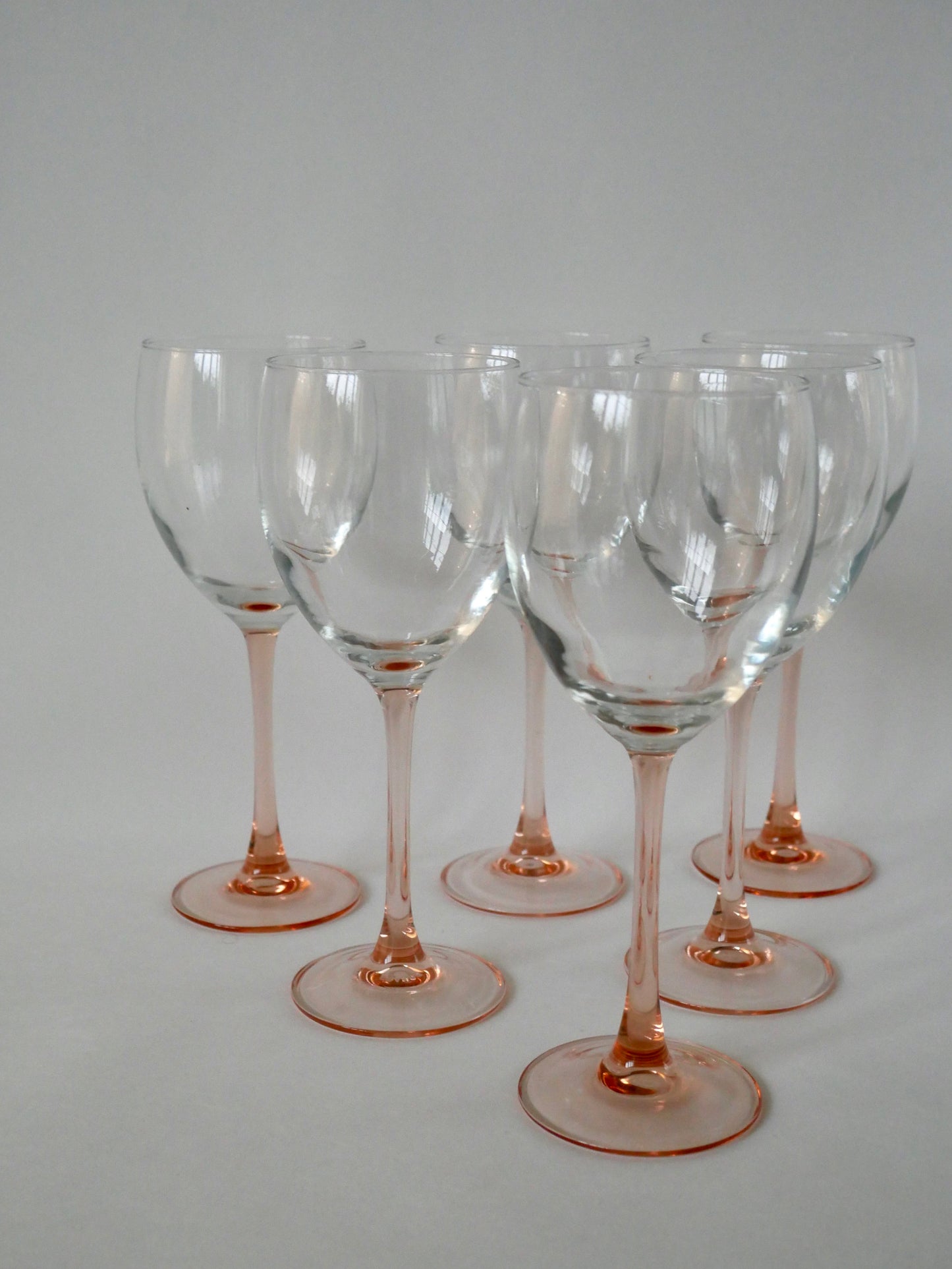 Lot de 6 grands verres à vin à pieds rose Fabriqués en France années 1970